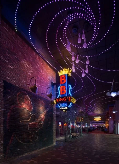 Bread &amp; Butta presents: Offline (Featuring: Love Moor)