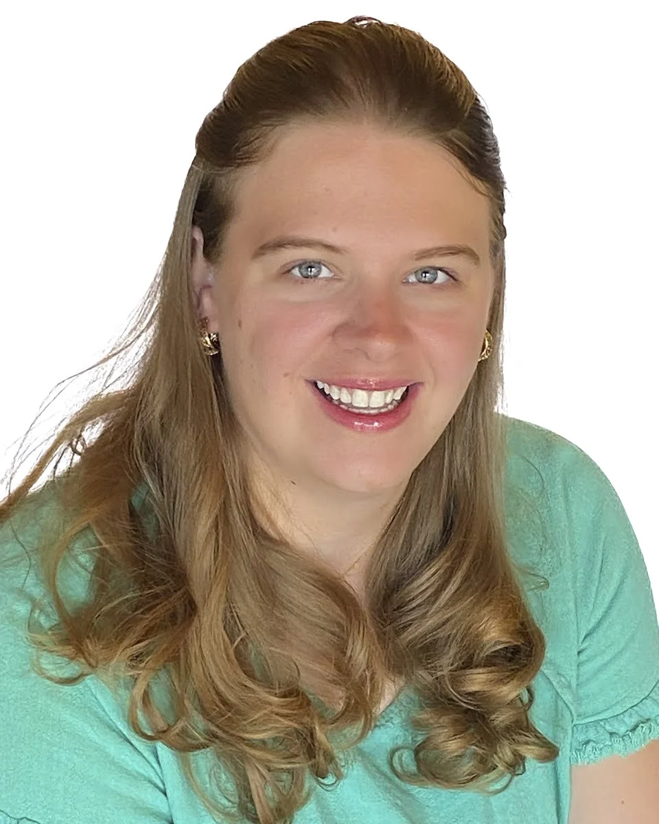 ANNE-MARIE BUCKLE FB72dpi.JPG