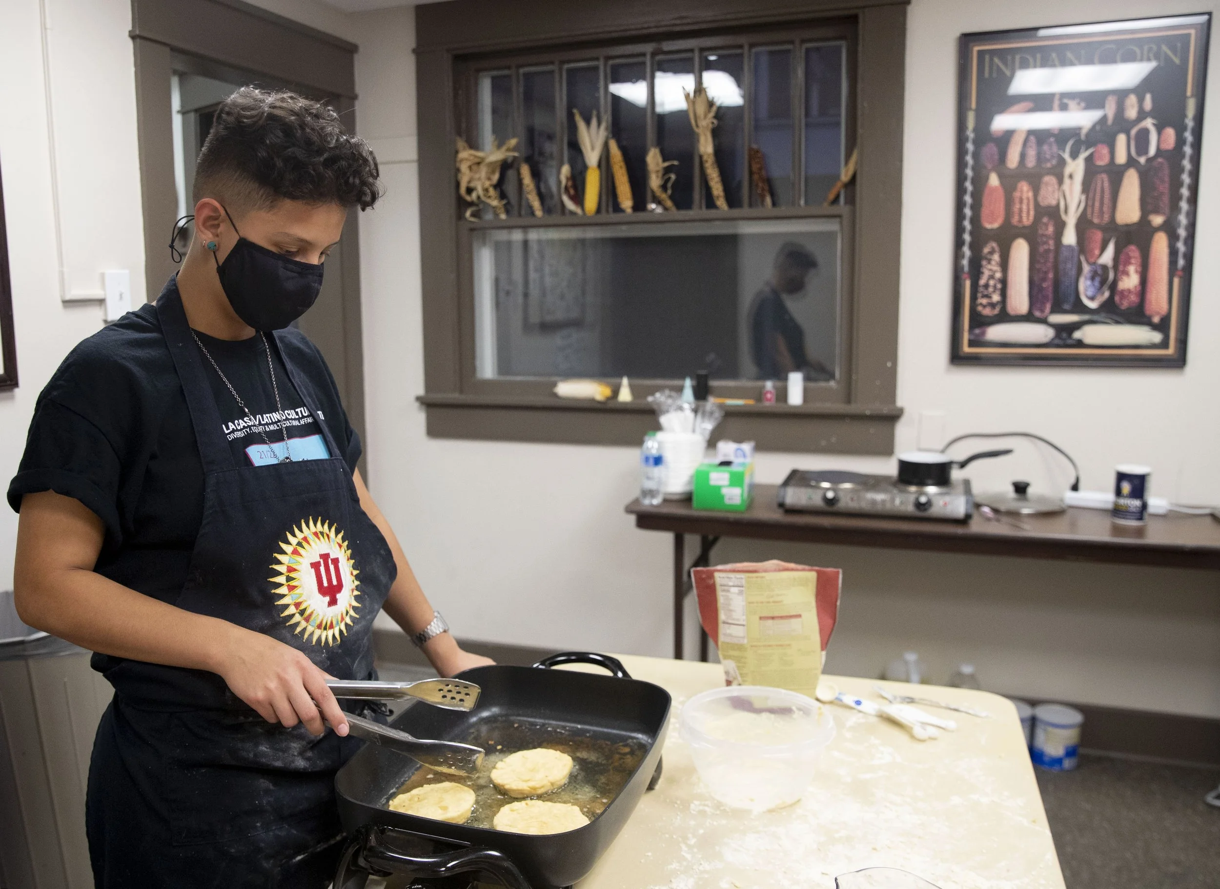  Jo Long cooks bannock, a fried bread with Indigenous roots, at the First Nations Educational and Cultural Center on Tuesday, Nov. 8, 2021 at Indiana University Bloomington. Long functions as the vice president of the Native American Student Associat