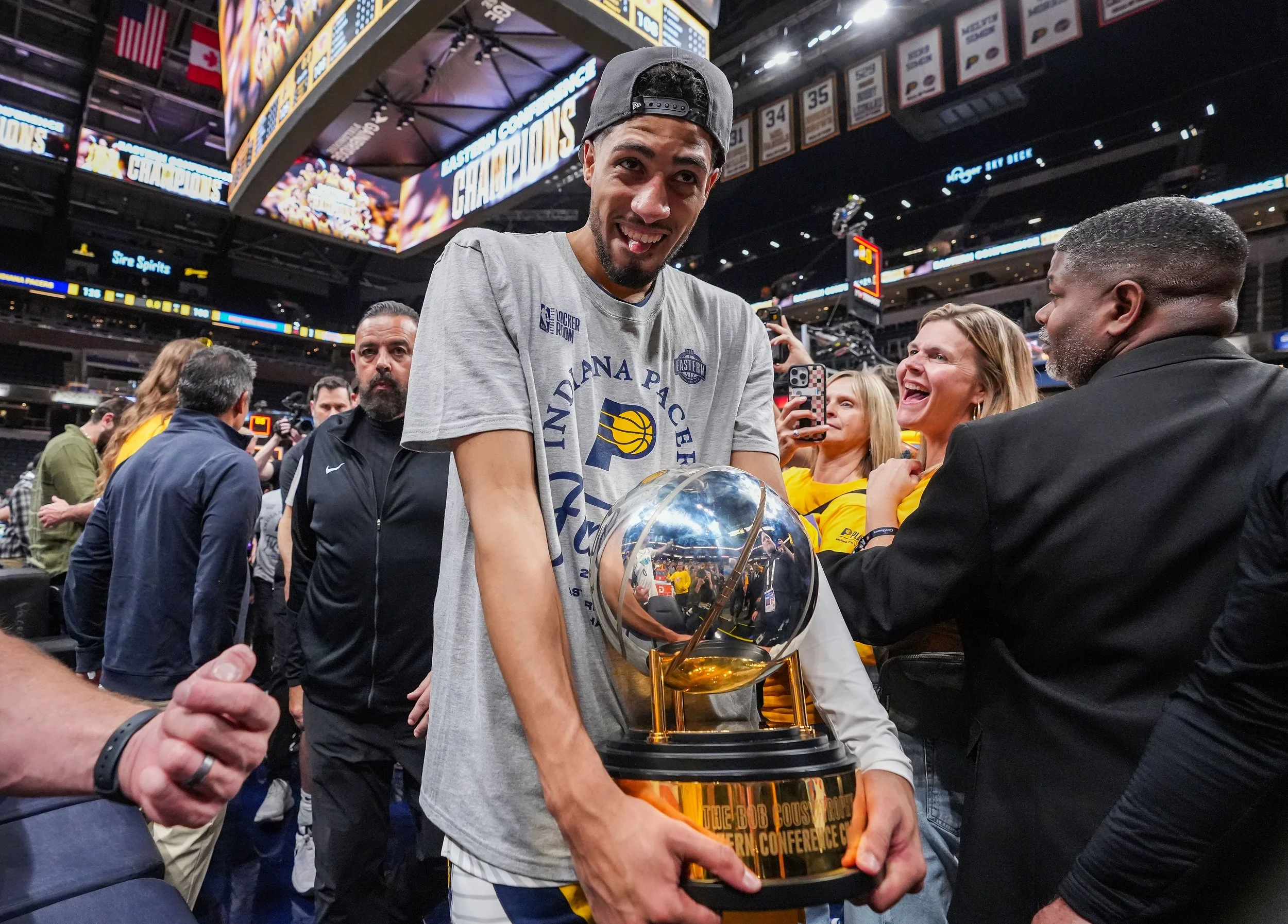  Indiana Pacers guard Tyrese Haliburton holds the Eastern Conference Championships trophy Saturday, May 31, 2025, after defeating the New York Knicks to at Gainbridge Fieldhouse in Indianapolis.  
