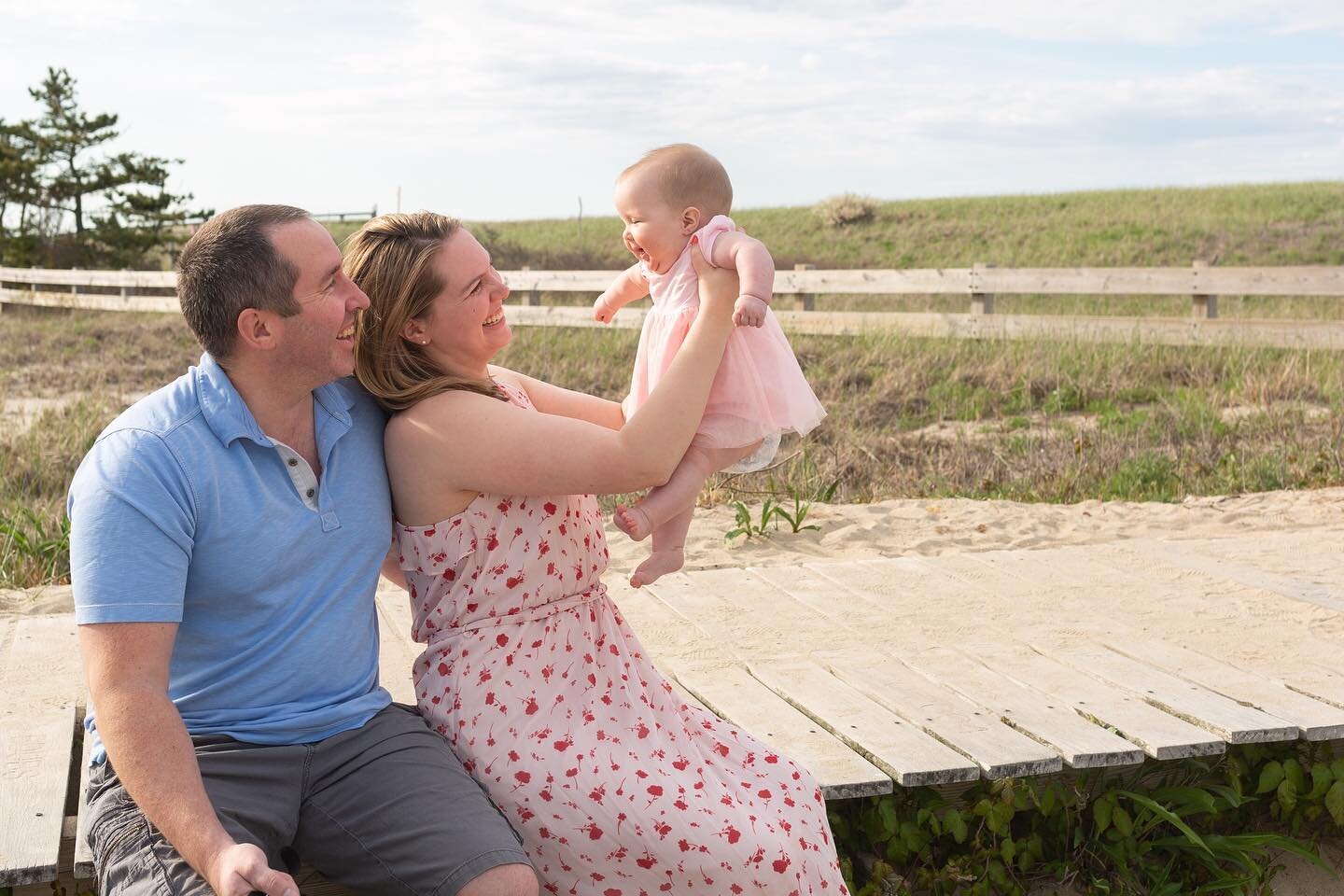 First came love, then came marriage and then came baby GIANNA!!! This was my third time working with Ashley and Mike and this time I got to meet their sweet baby girl 😊 thanks you guys for choosing me again! 💕  #sandwichmaphotographer #capecodfamil