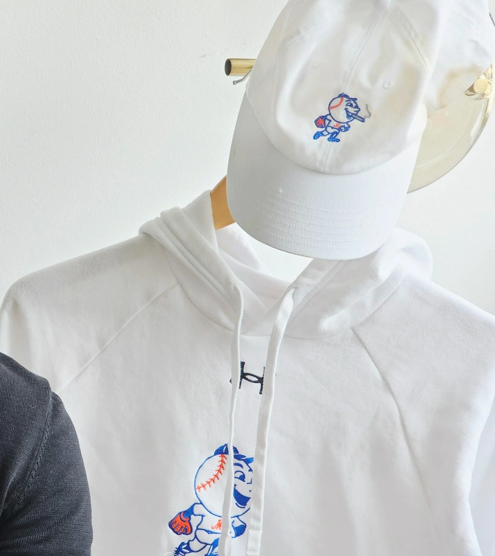 Z Under Armour Hoodie with Hat.jpg