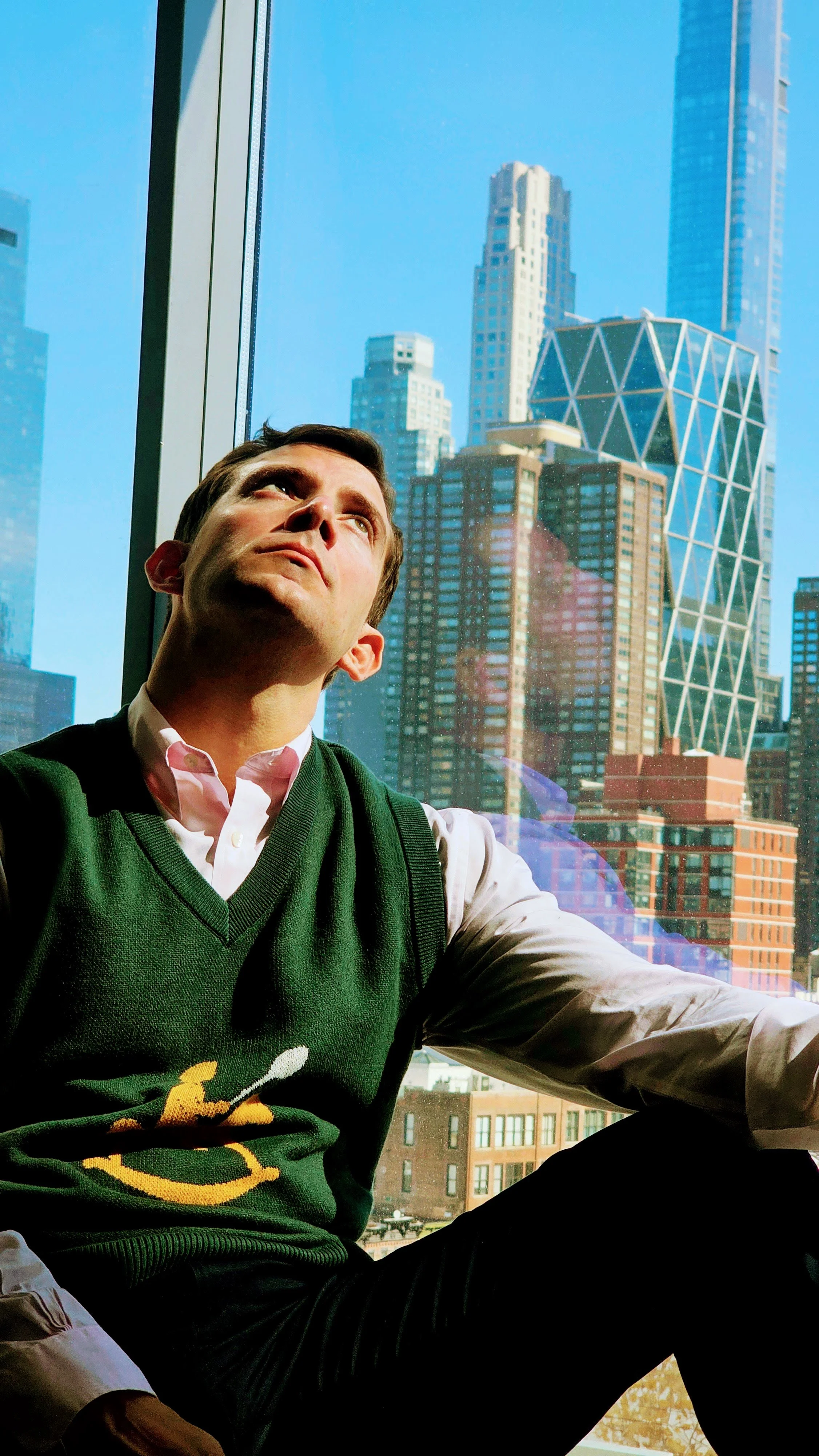 View green Hand-knit vest