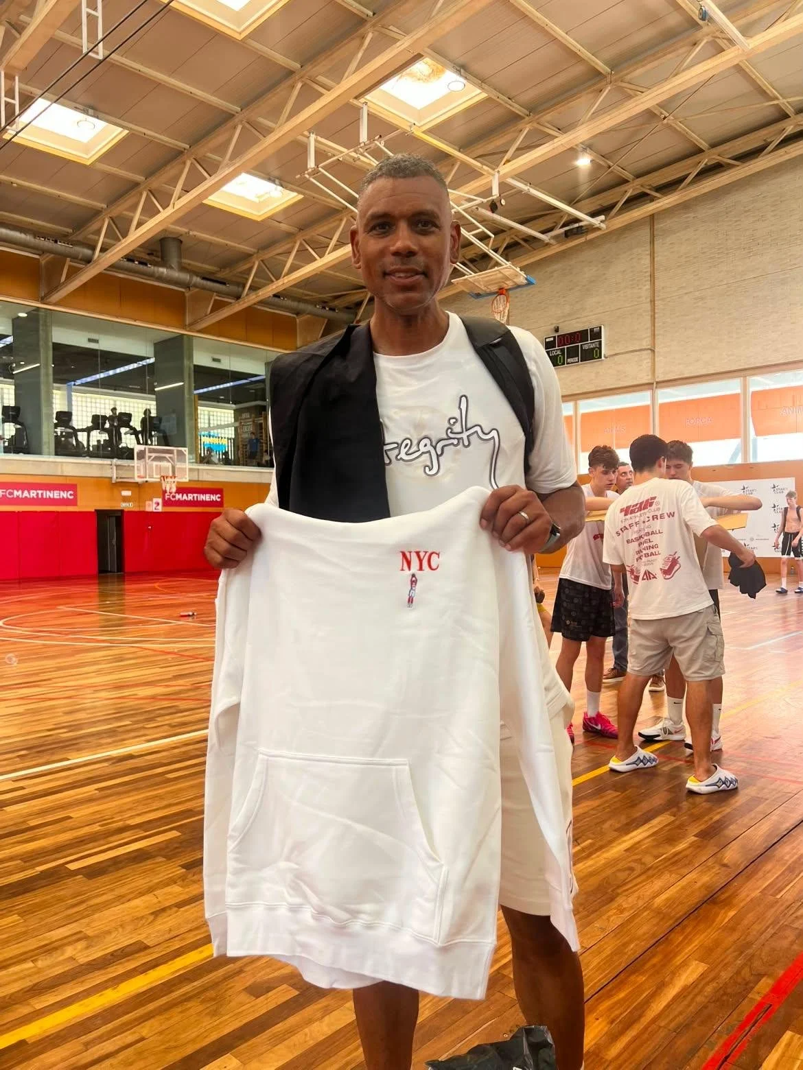 Allan Houston Viceroy, Vx Nations.jpg