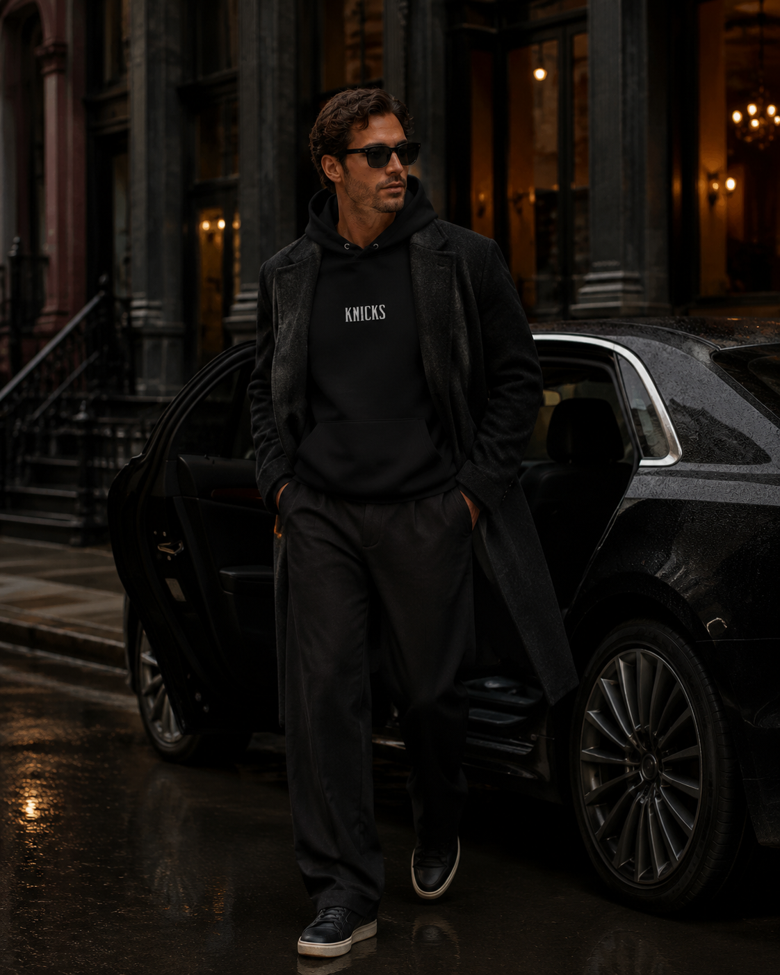 Knicks Hoodie Sleek White.png