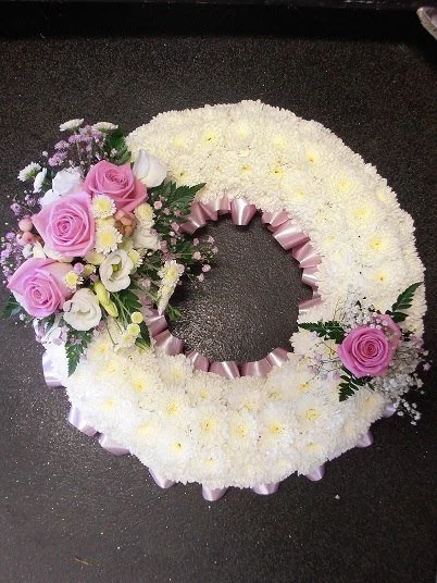 funeral wreaths with ribbon