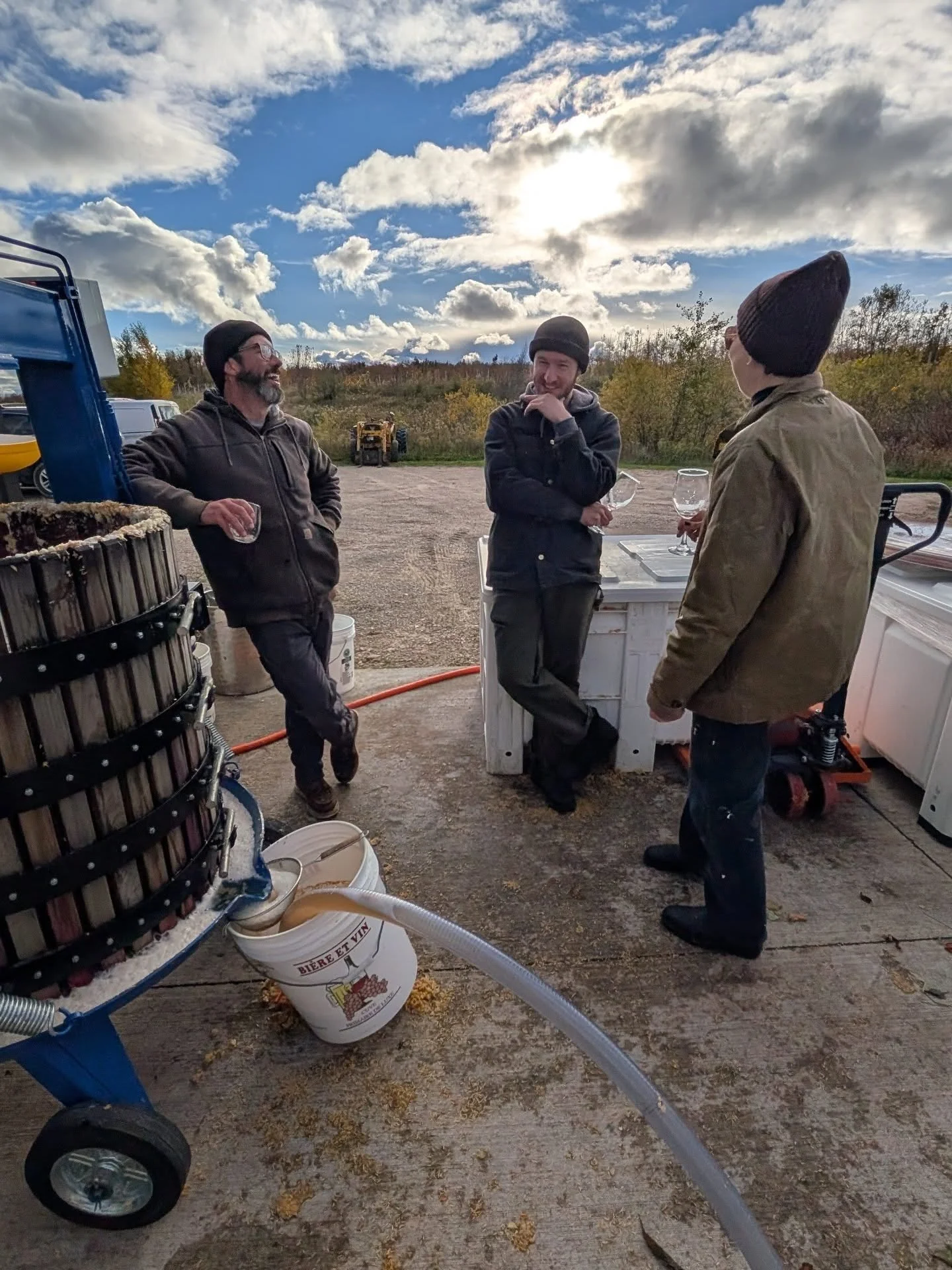 One more look back at this year's harvest 🍎

While our estate apples struggled, we are fortunate to have great orchards nearby. All of our canned ciders this year were made with apples from&nbsp;@kingorchards

For While Away, we sourced Cortlands, G