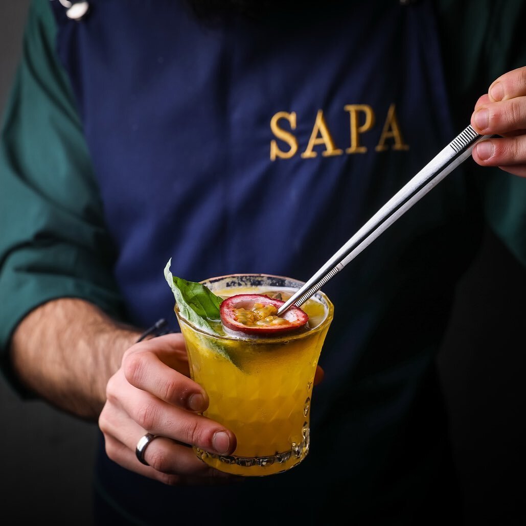 How about a Pisco cocktail to get you through the week? 
For Resv: 70 911 444
#SapaFaraya #SapaBeirut #CreateMagic #PeruvianRestaurant #CocktailBar #PiscoBar