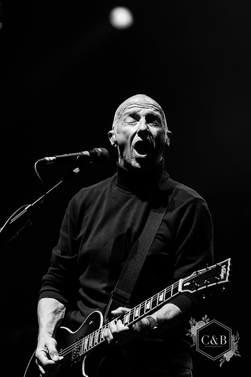 midge-ure-royal-albert-hall-stageshow-022.jpg