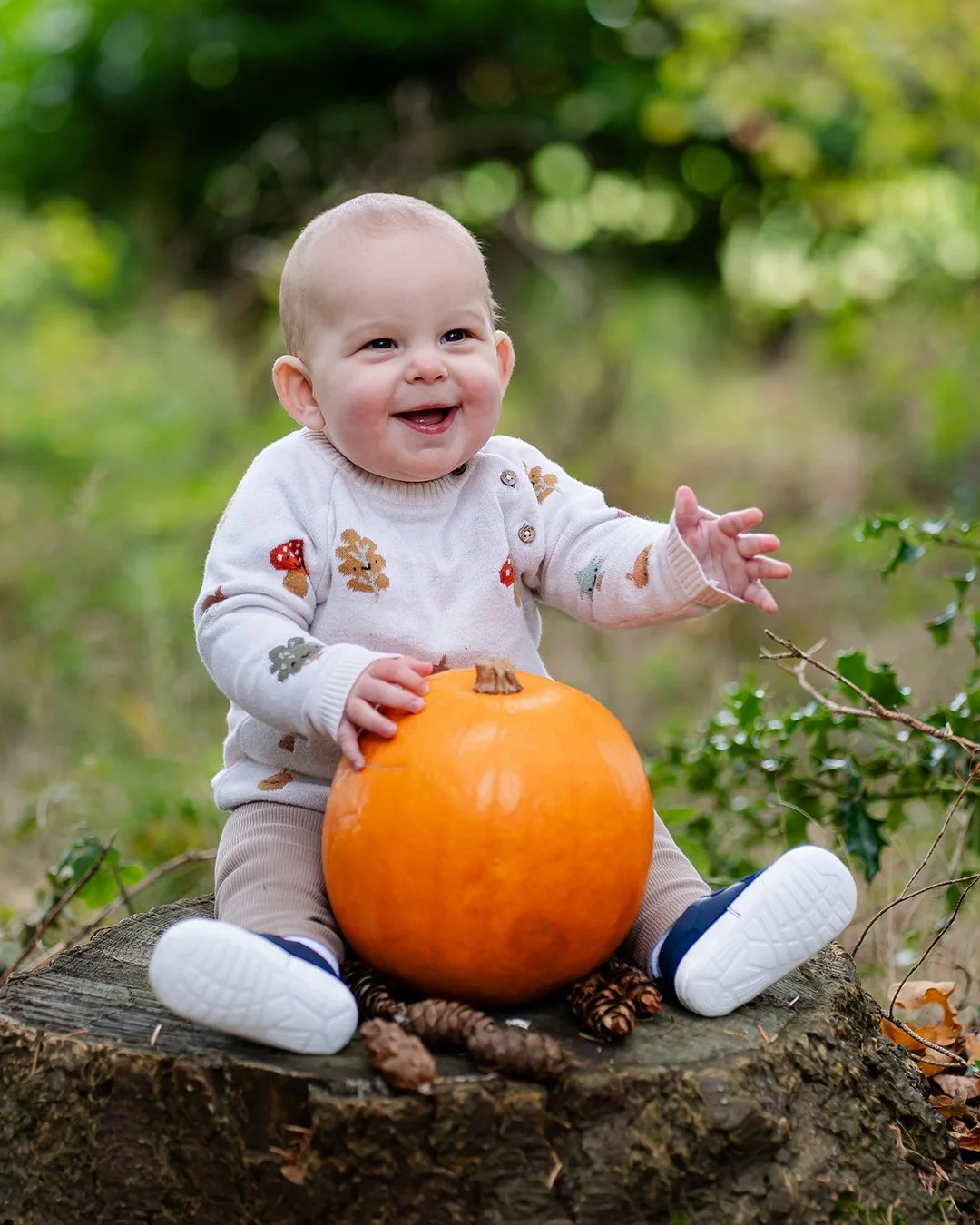 These photos were too cute not to share!

When this family brought a pumpkin along to their family session earlier this month we just HAD to make the most of it! 🎃

#wiltshirefamilyphotographer #wiltshirelifestylephotographer
