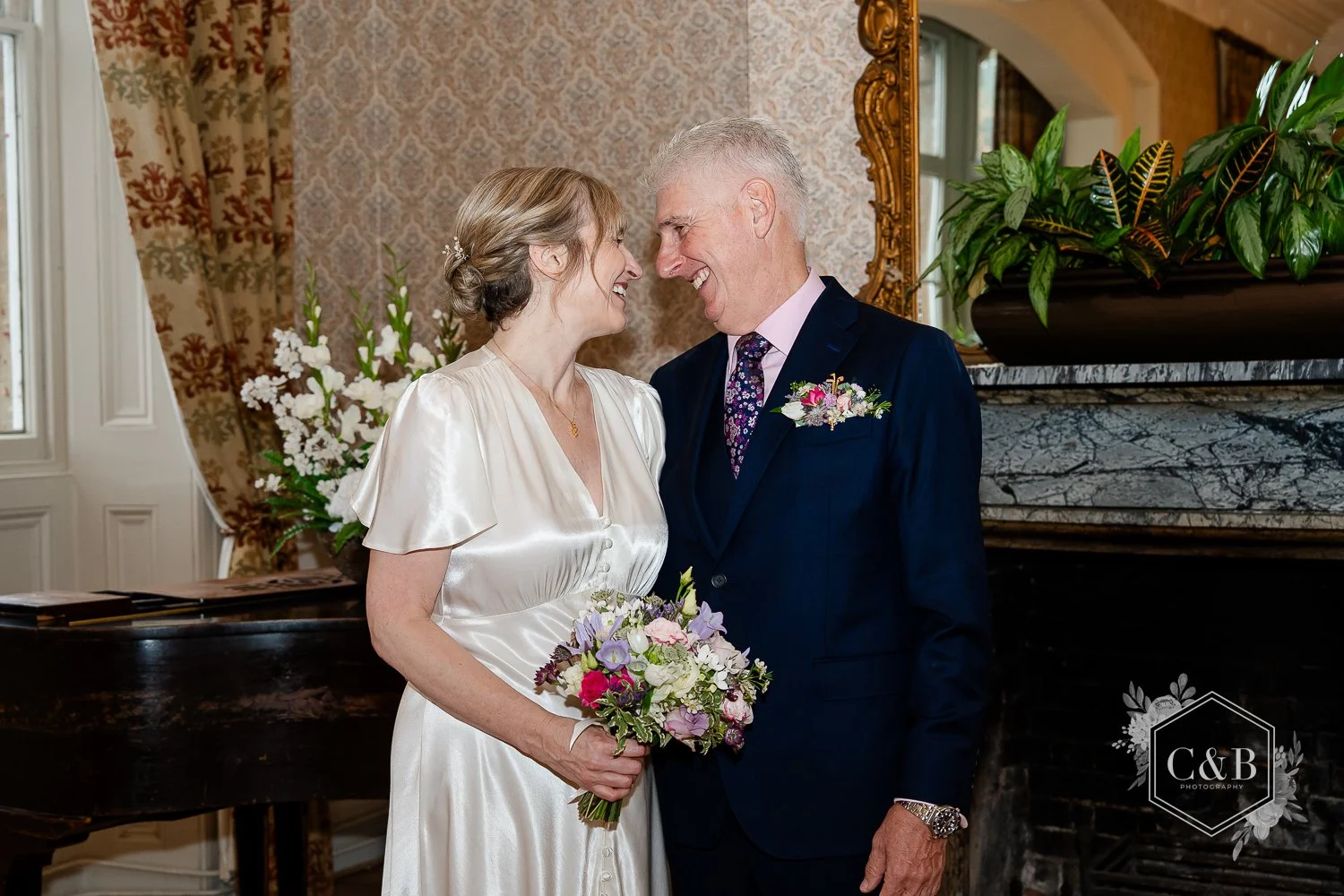 limpley-stoke-wedding-photography-044.jpg