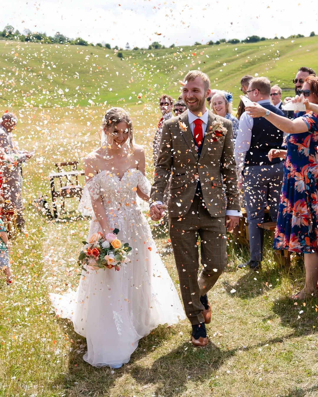 Weddings at @wellington_barn ❤️

Here&rsquo;s a selection of moments captured there during 2025 (2 weddings and a styled shoot!)

#weddingsinwiltshire #wiltshireweddingphotographer #wiltshireweddingvenue