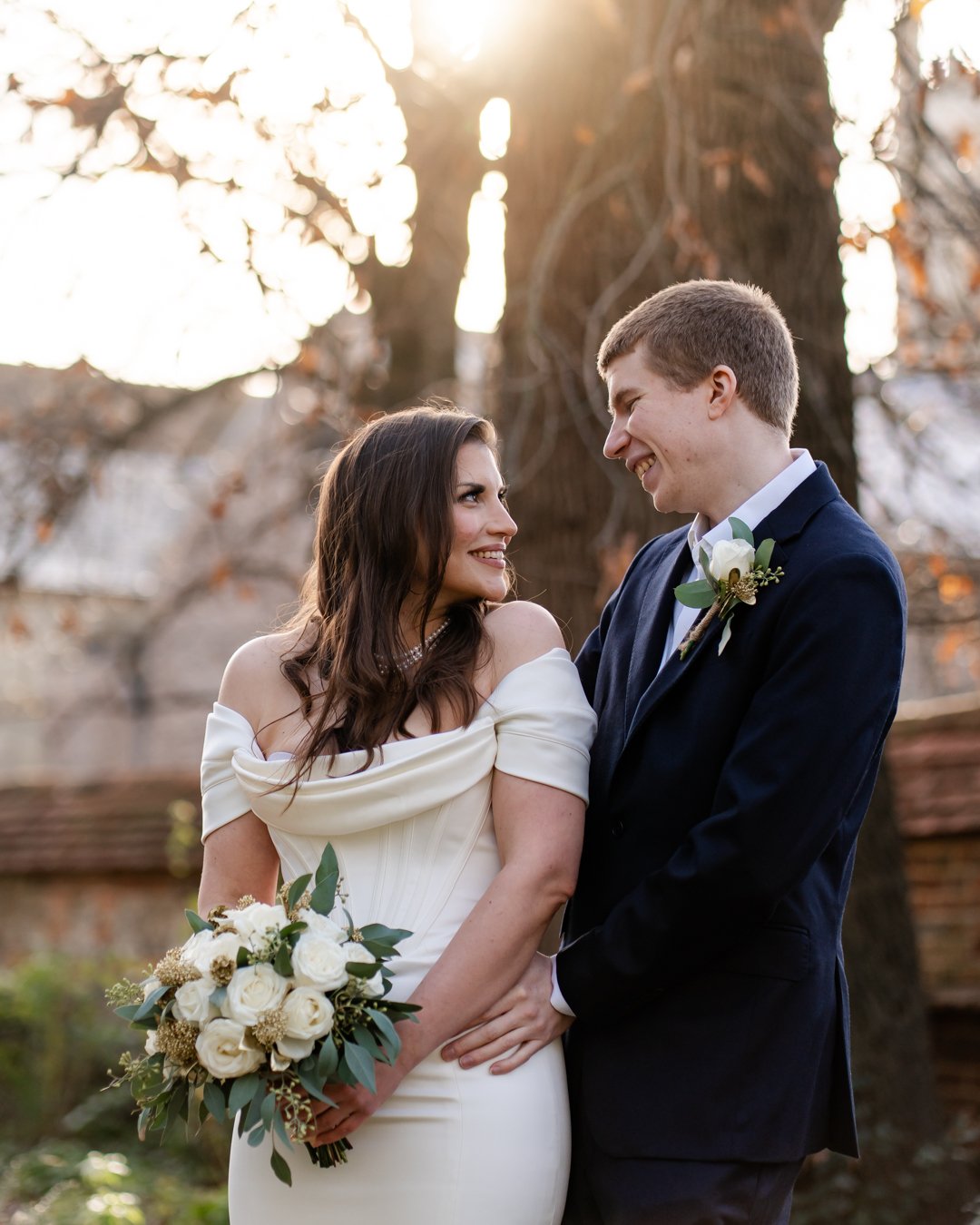 Wrapping up the week with a few wins:

 🎉 I submitted my tax return AND paid my tax bill (woohoo!)
💍 I made a start on revamping my wedding packages (I'm excited to share what I've come up with next month!)
🎨 I made progress with photobook edits
✏