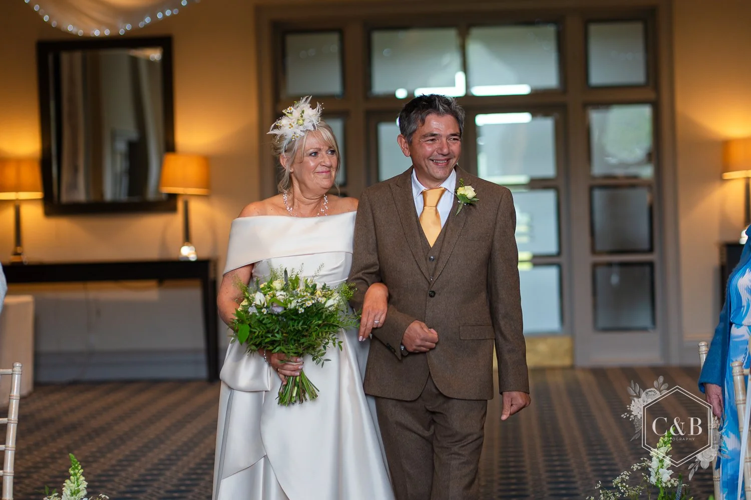 bowood-intimate-wedding-photography-014.jpg