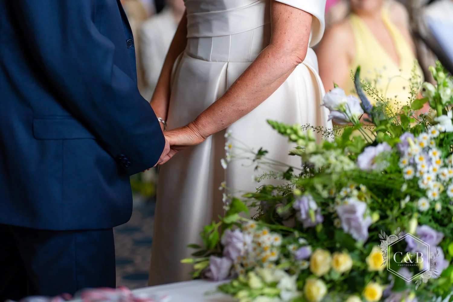 bowood-intimate-wedding-photography-020.jpg