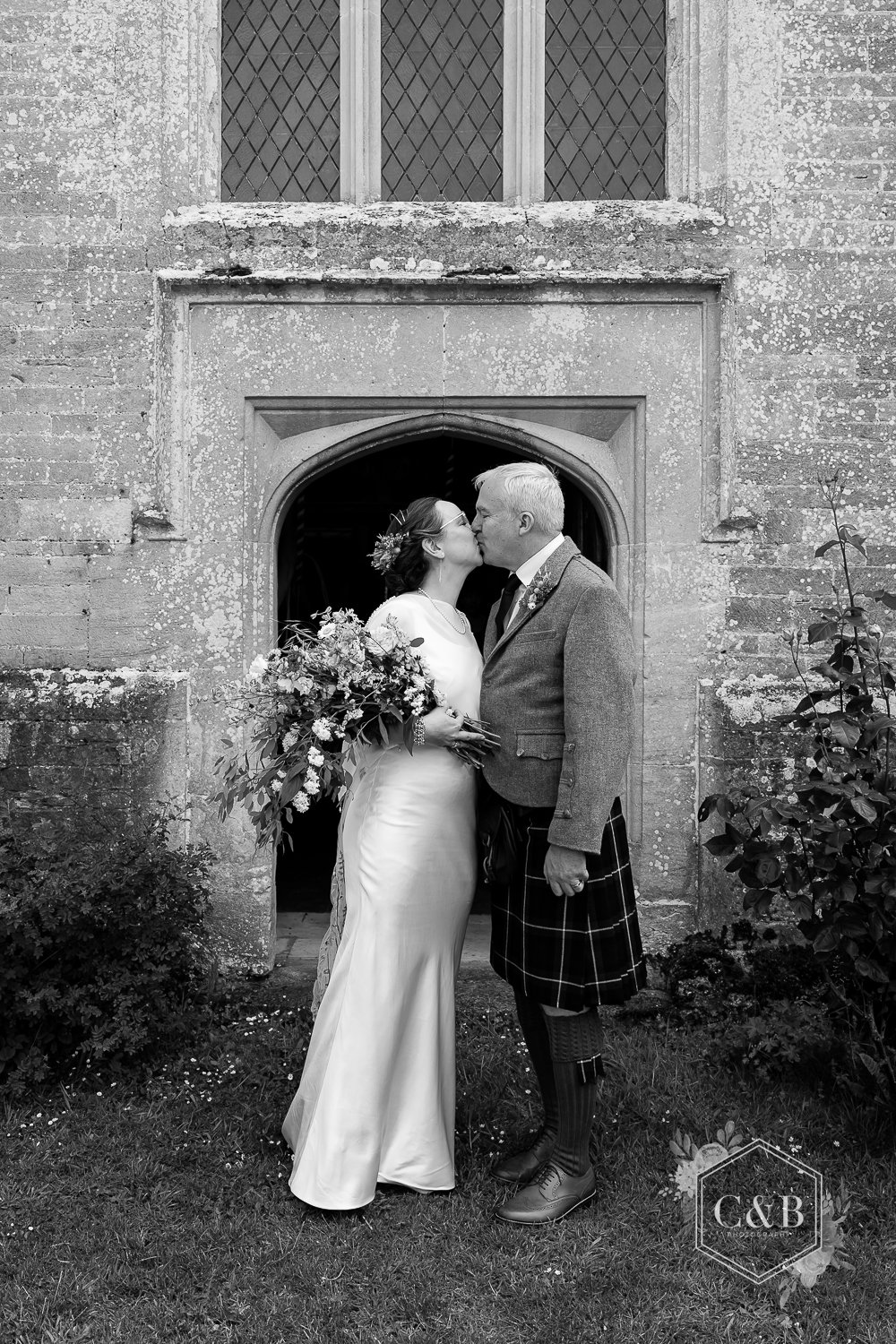 dauntsey-wedding-photography-040.jpg
