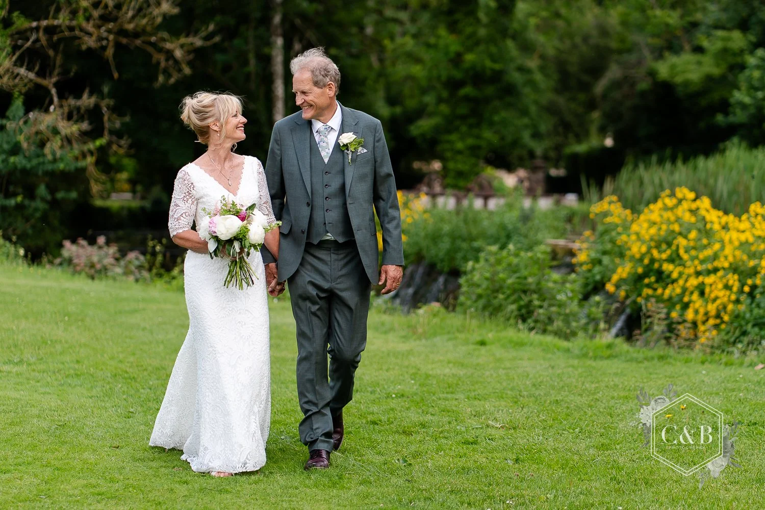 castle-combe-manor-house-wedding-photography-020.jpg