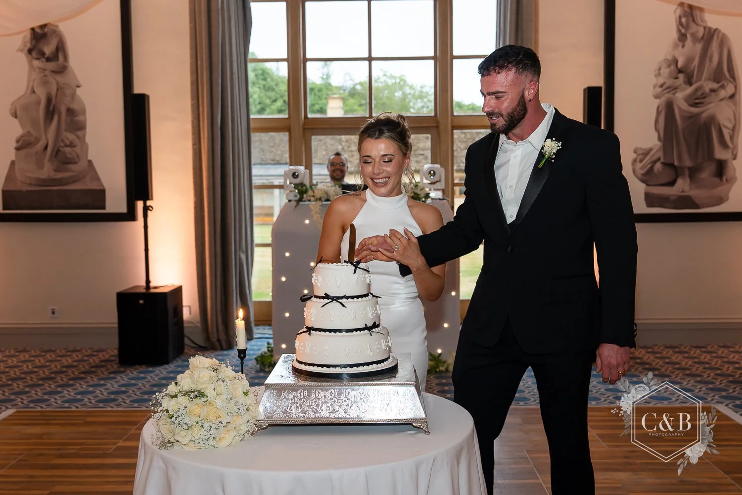 bowood-hotel-wedding-photography-072.jpg