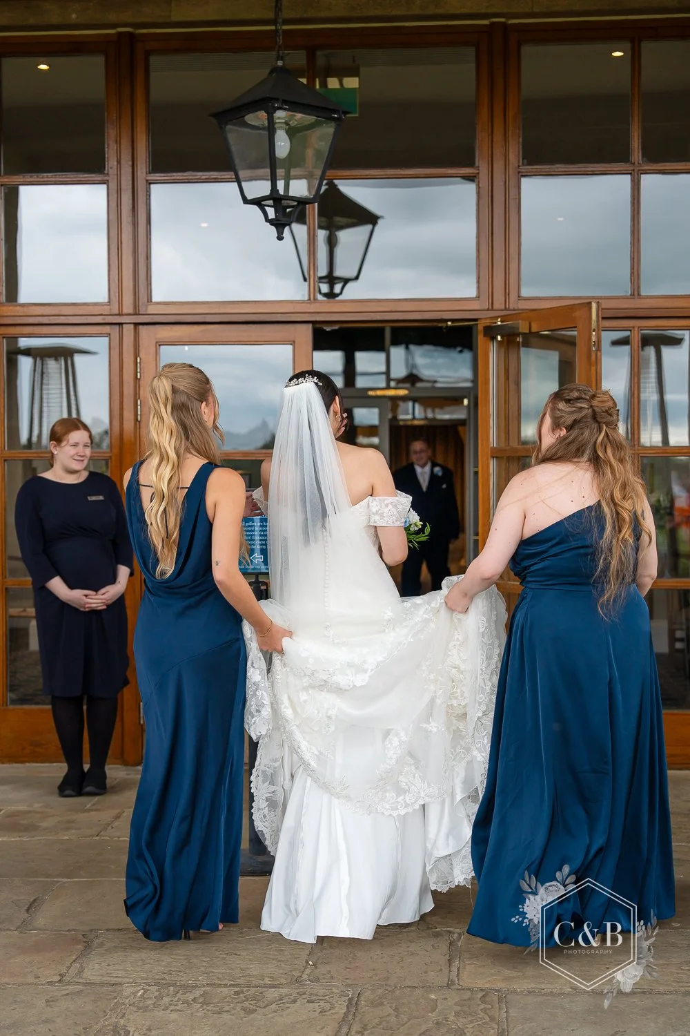 bowood-outdoor-wedding-photography-030.jpg