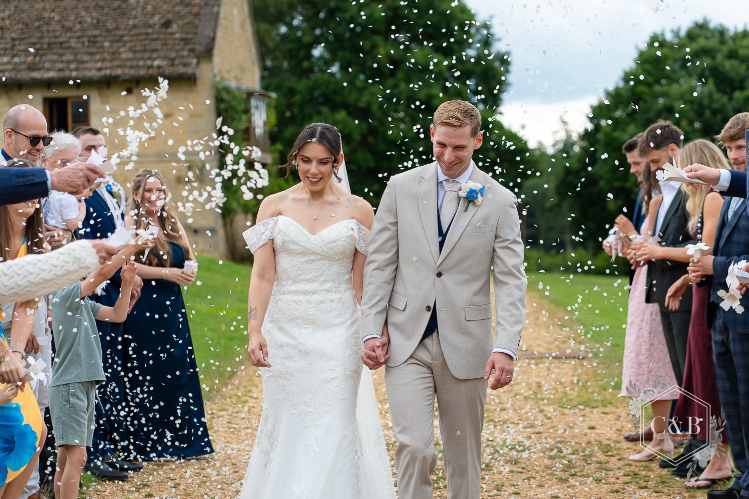 bowood-outdoor-wedding-photography-052.jpg