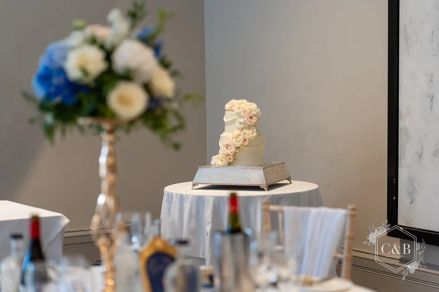 bowood-outdoor-wedding-photography-074.jpg