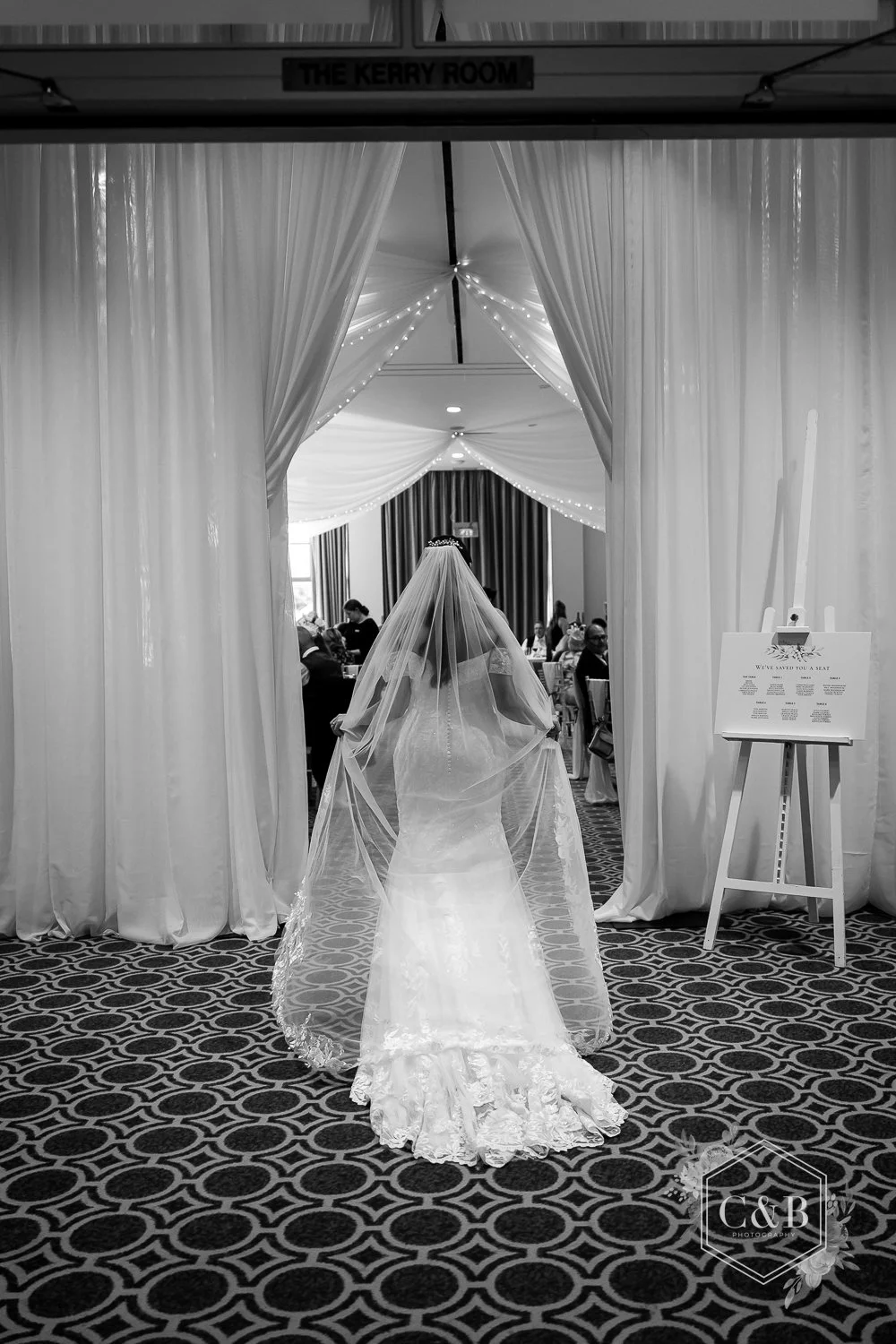 bowood-outdoor-wedding-photography-090.jpg
