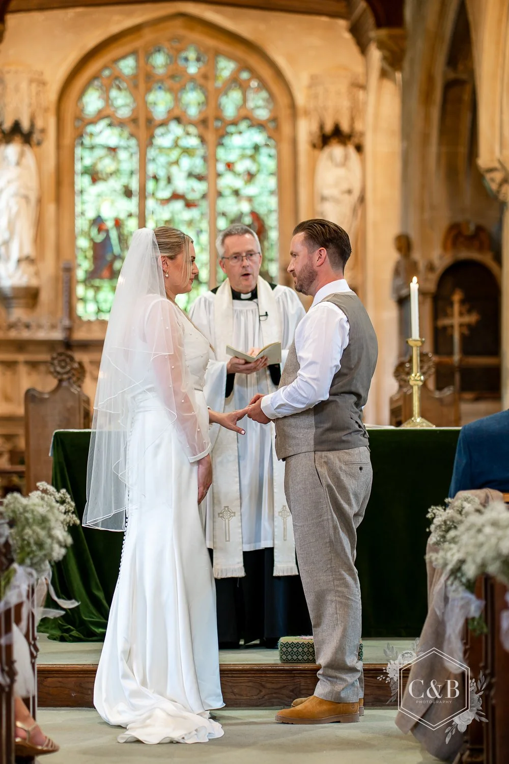 methuen-arms-wedding-photography-038.jpg