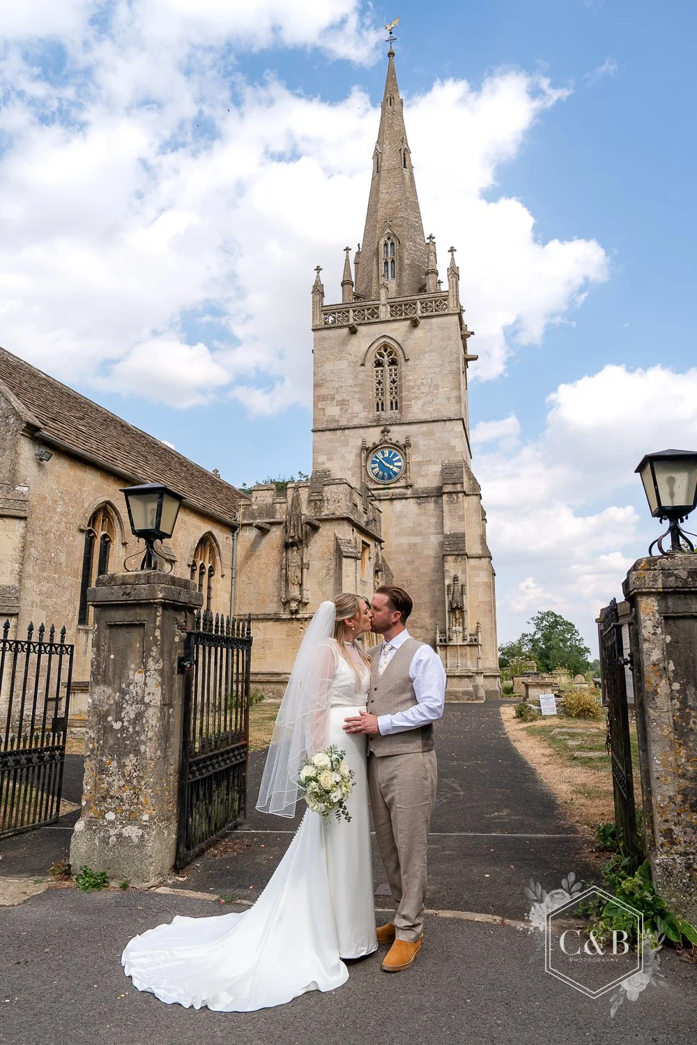 methuen-arms-wedding-photography-060.jpg