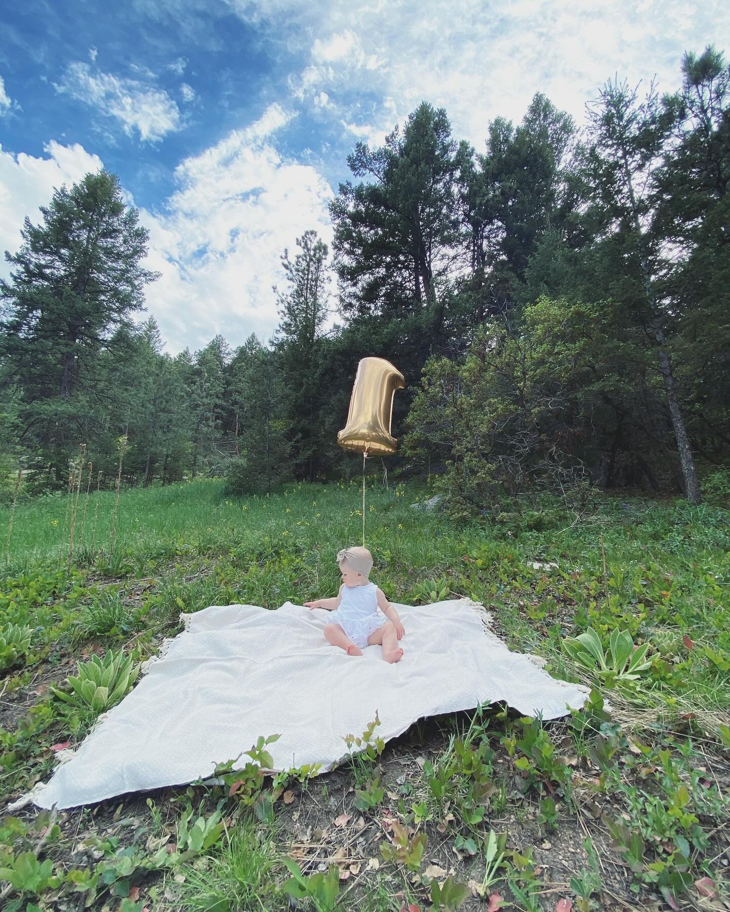 My baby girl is 1 ✨

She is inquisitive, easy going, and goofy. Loves blowing kisses and clicking her tongue. 

Favorite food: blueberries 
Favorite song: itsy bitsy spider
Favorite book: where&rsquo;s spot
Favorite activities: playing catch, peek-a-