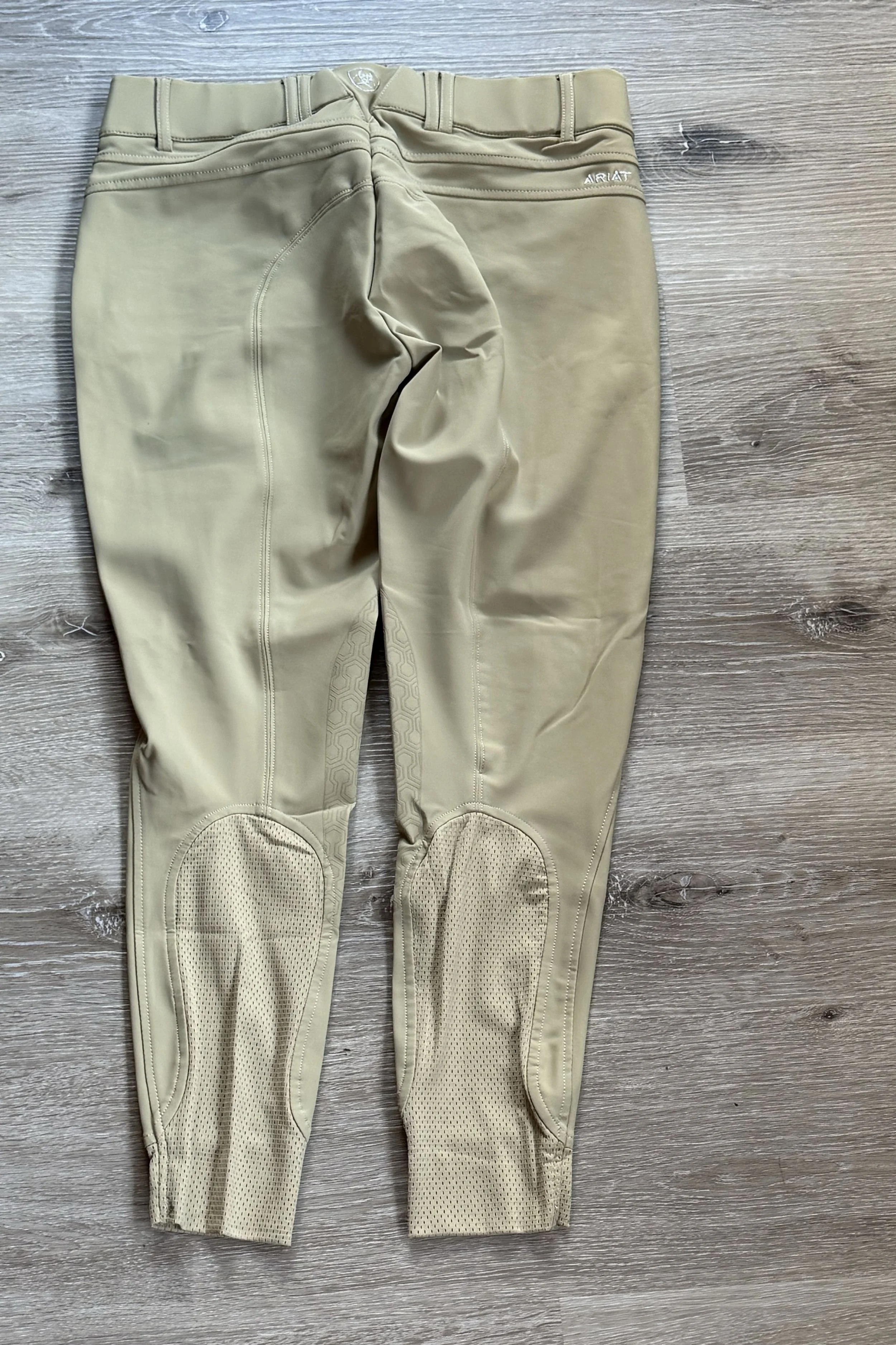 ariat tan 1 .jpg
