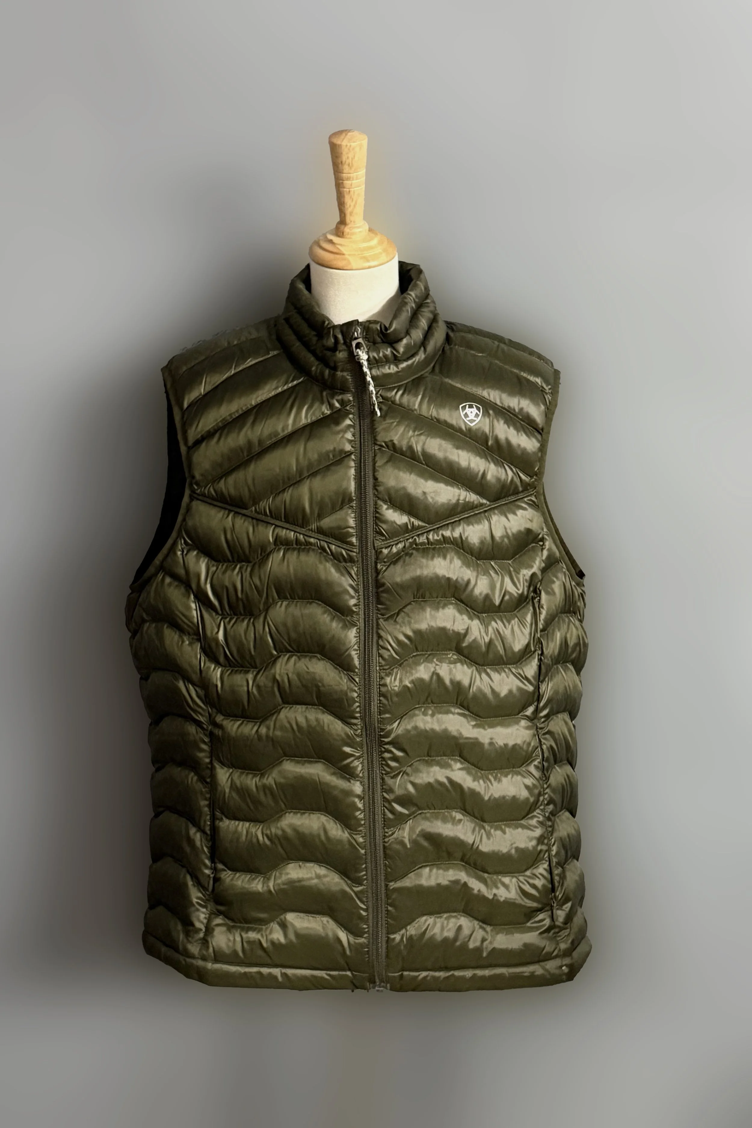 Ariat Ideal Down Vest In Olive - Large