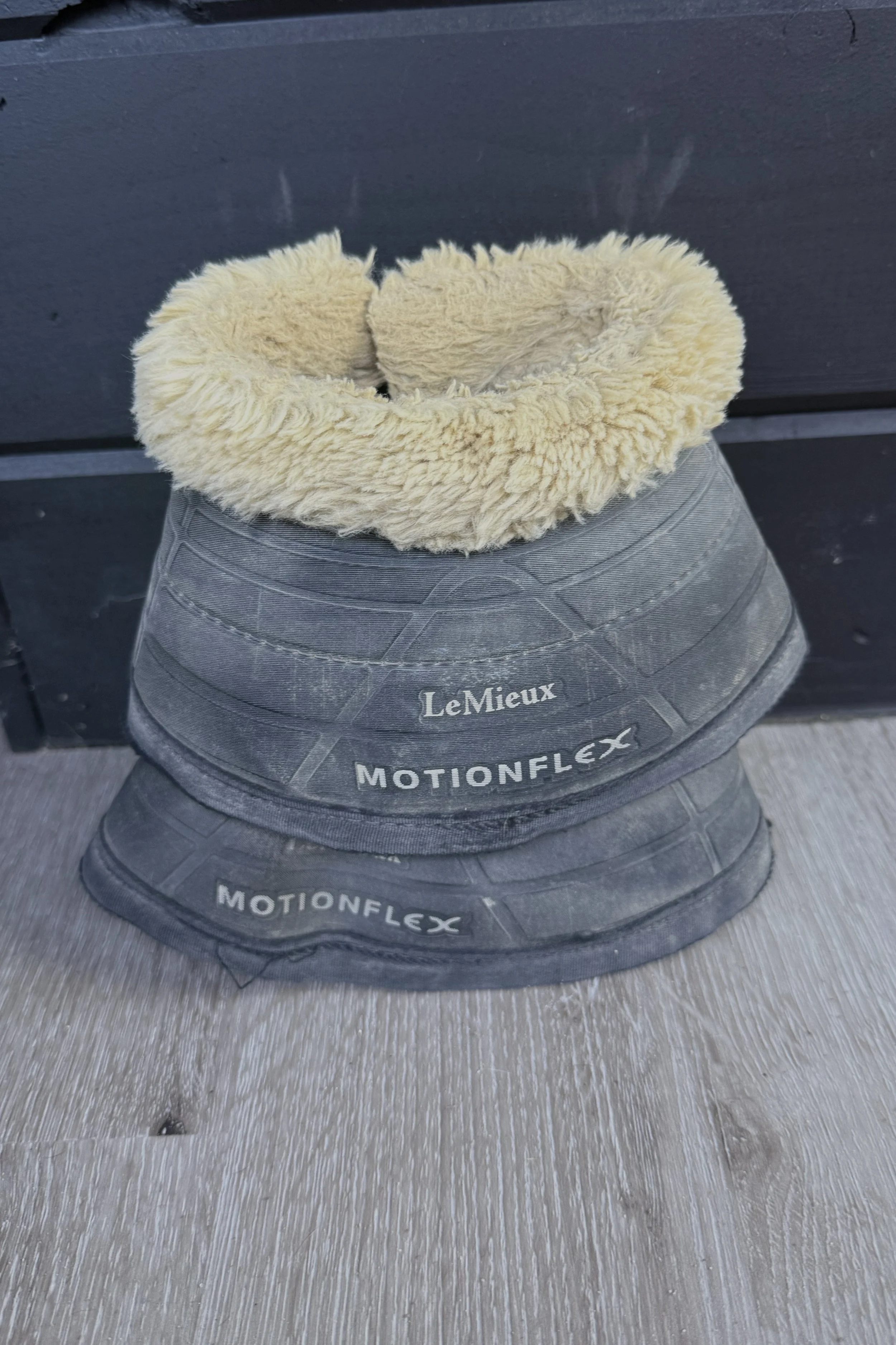 Lemieux Motionflex Over Reach Bell Boots In Black - Large