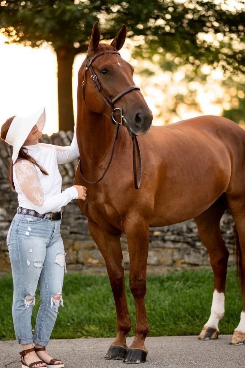 Equisite Elements of style Lilliana Shirt In White - 2nd Round Equestrian