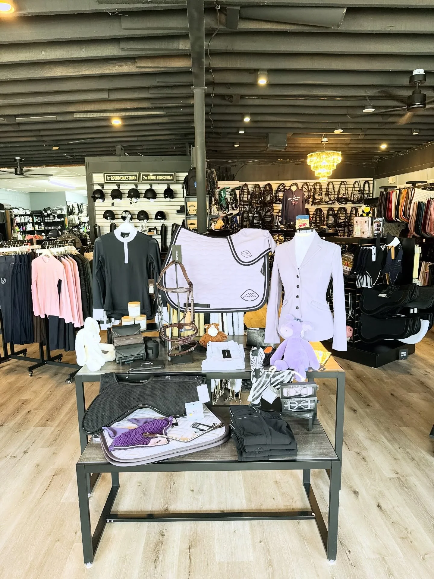 There&rsquo;s just something about spring at 2nd Round Equestrian 🌷
New pieces, fresh energy, and a store full of everything you love 😍
come shop the season with us ✨☀️
