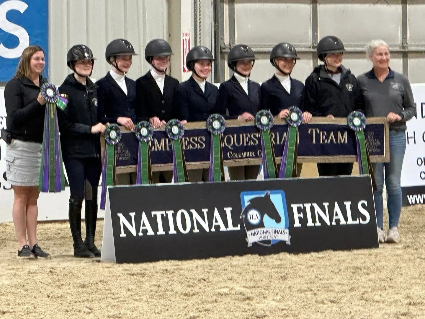 We want to extend a HUGE congratulations to sponsored barn @empressvalley for their incredible accomplishment at IEA Nationals! 🎉
The High School team finished 6th in the nation! We are so proud of you all! &hearts;️&hearts;️
And another HUGE congra