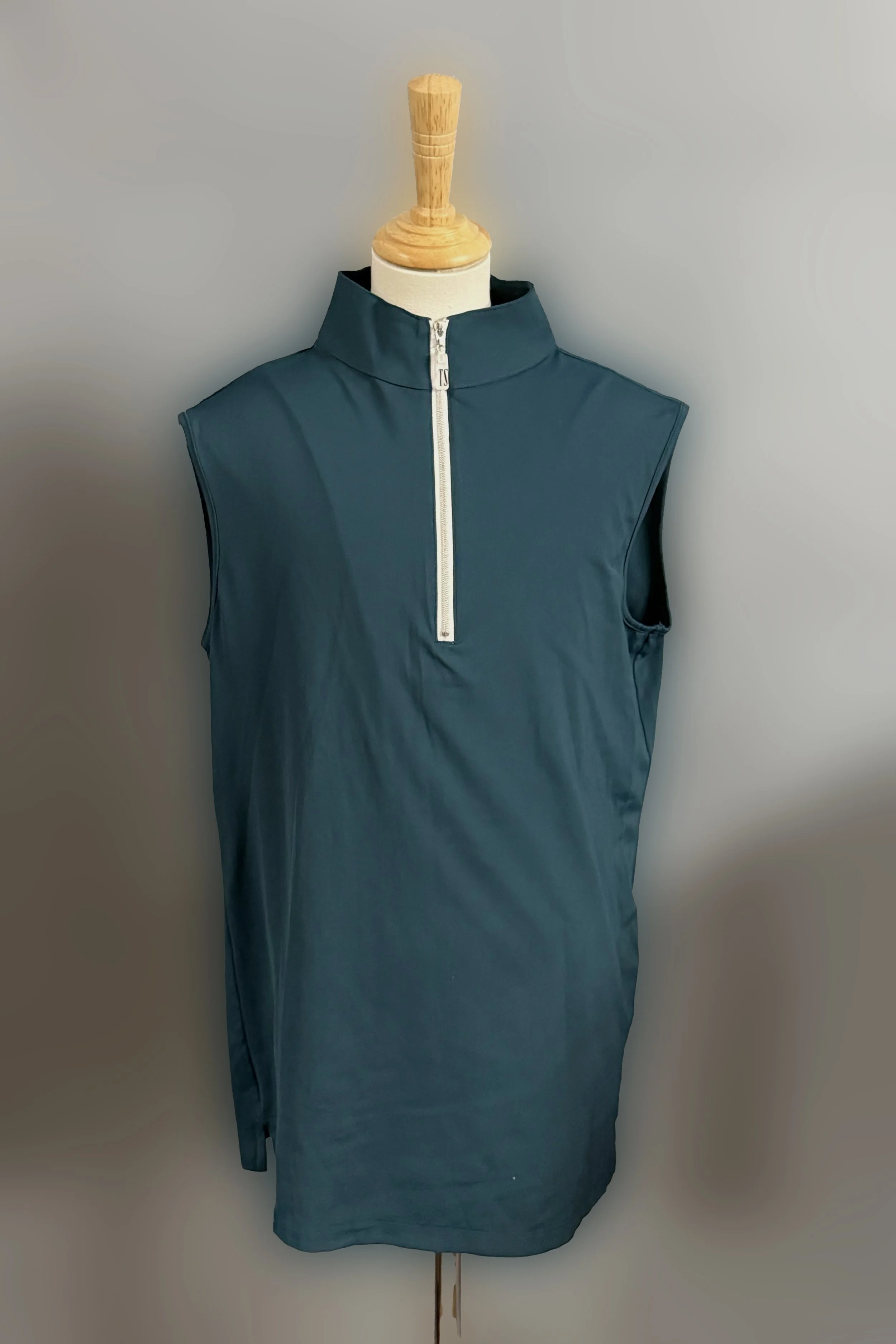 Tailored Sportsman Ice Fil Sleeveless Sunshirt In Puerto Vallarta - Large