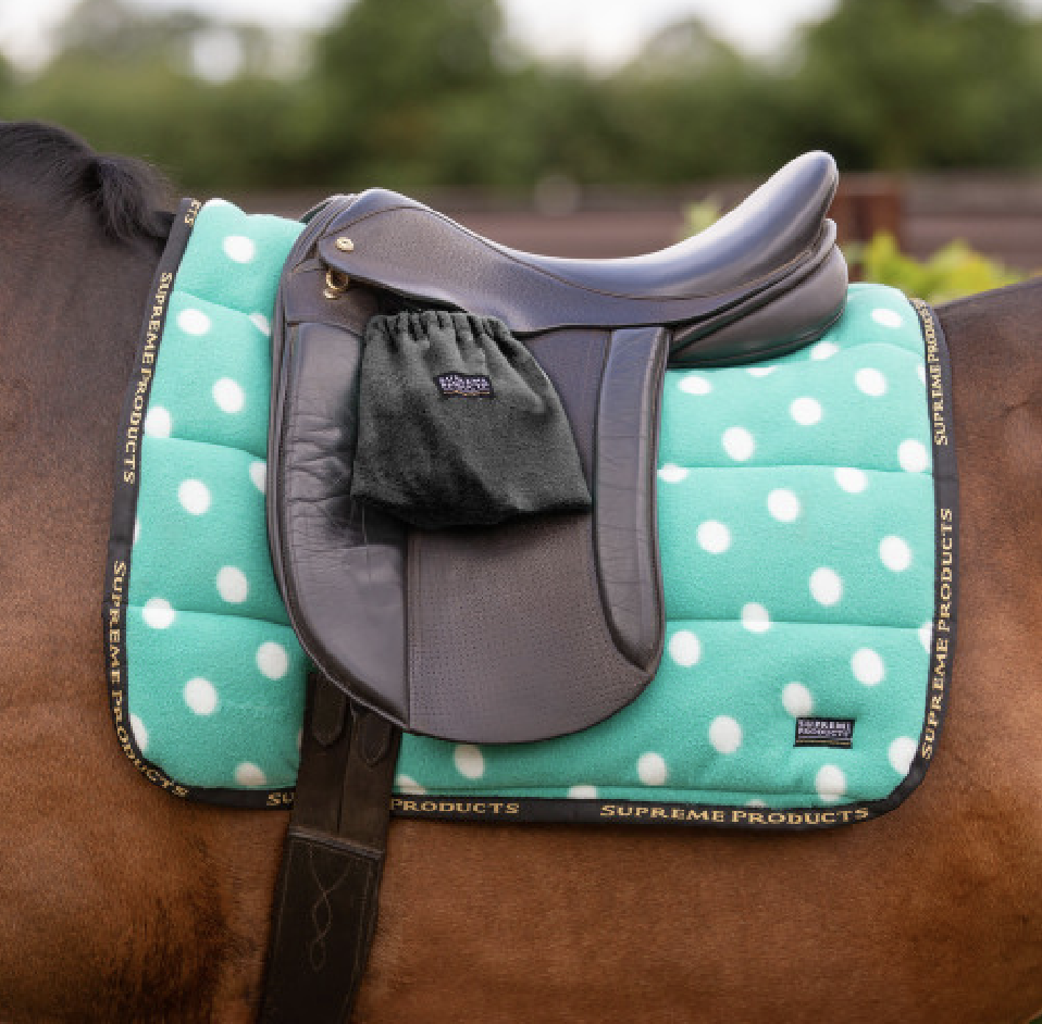 Supreme Products Fleece Stirrup Covers in Black