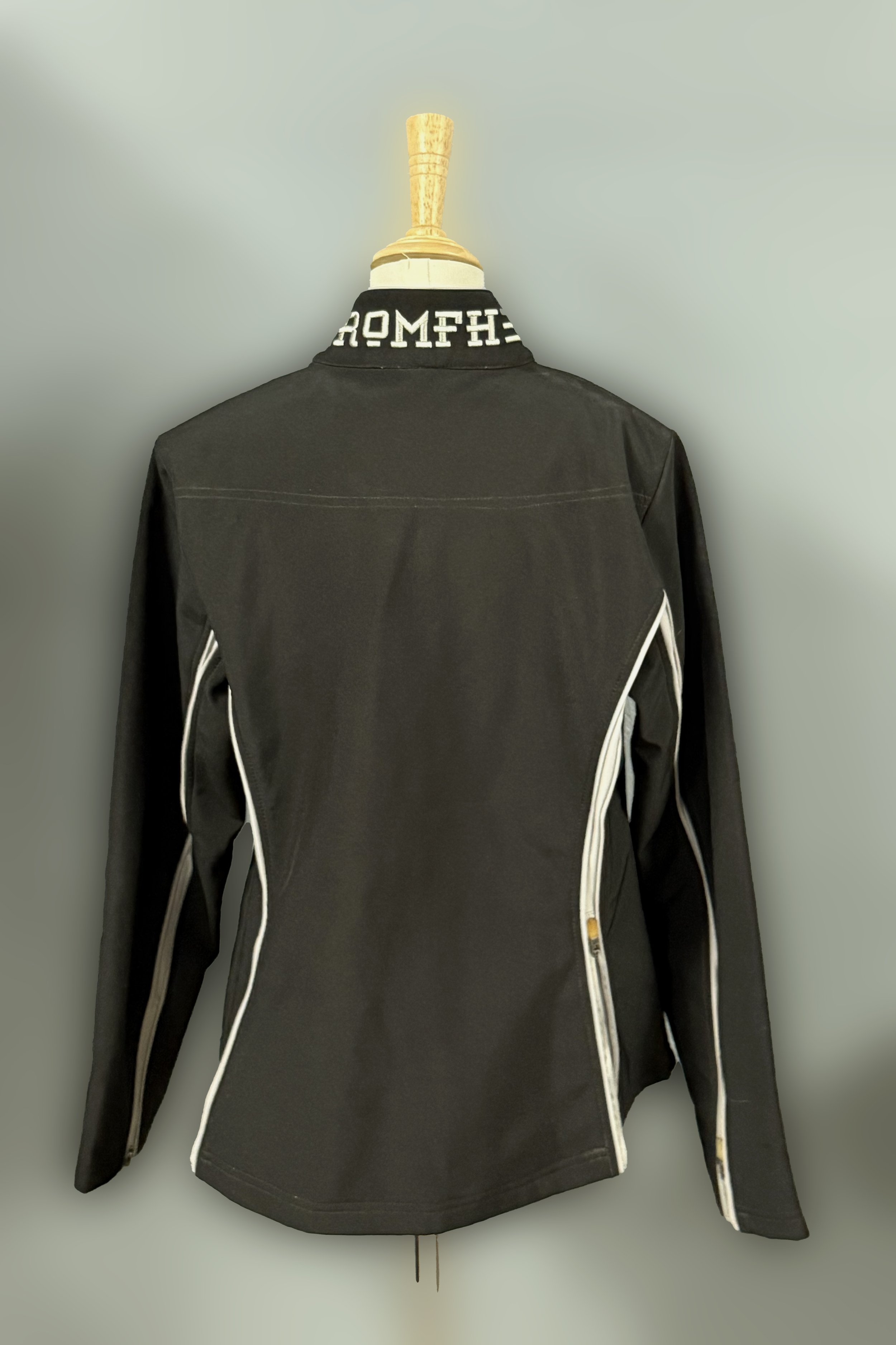 romfh jacket.1 .jpg