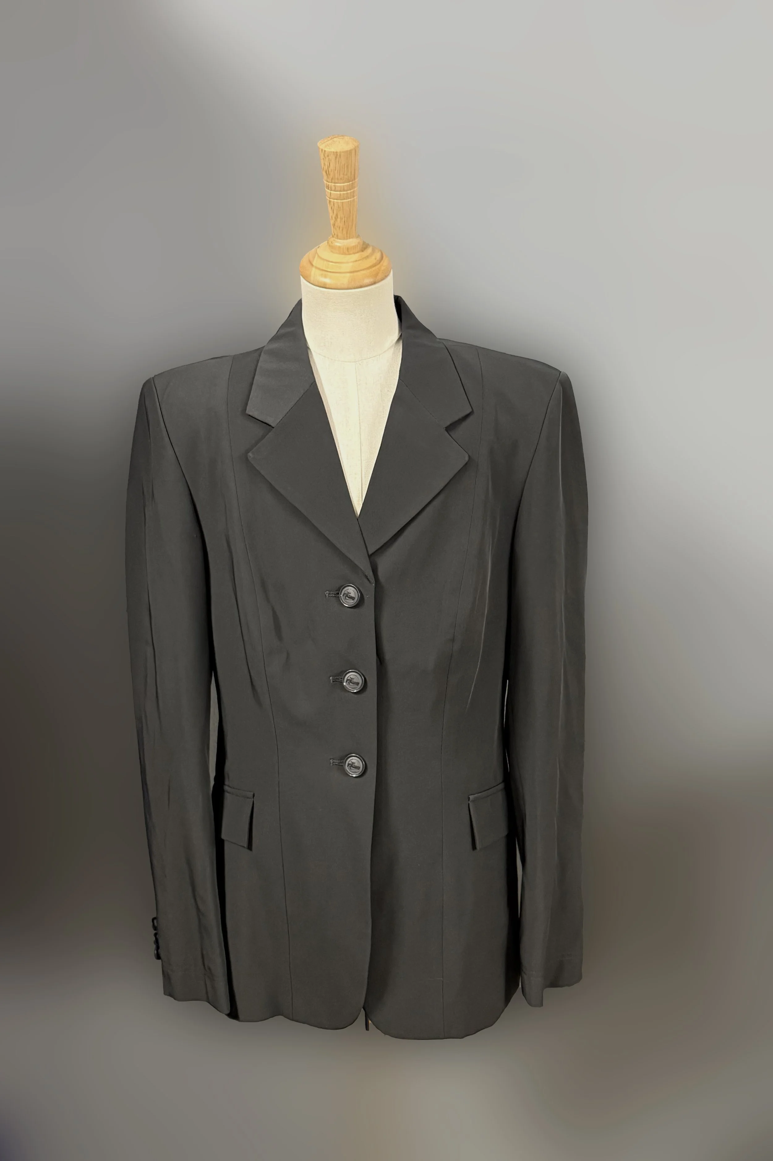 Grand Prix Show Coat In Charcoal - 12 Regular (US 6)