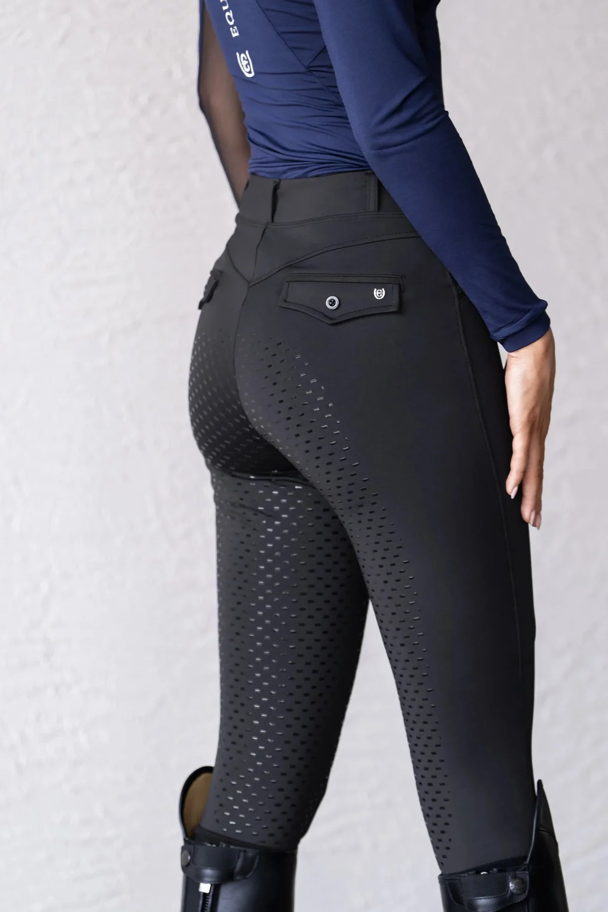 tight-2.jpg