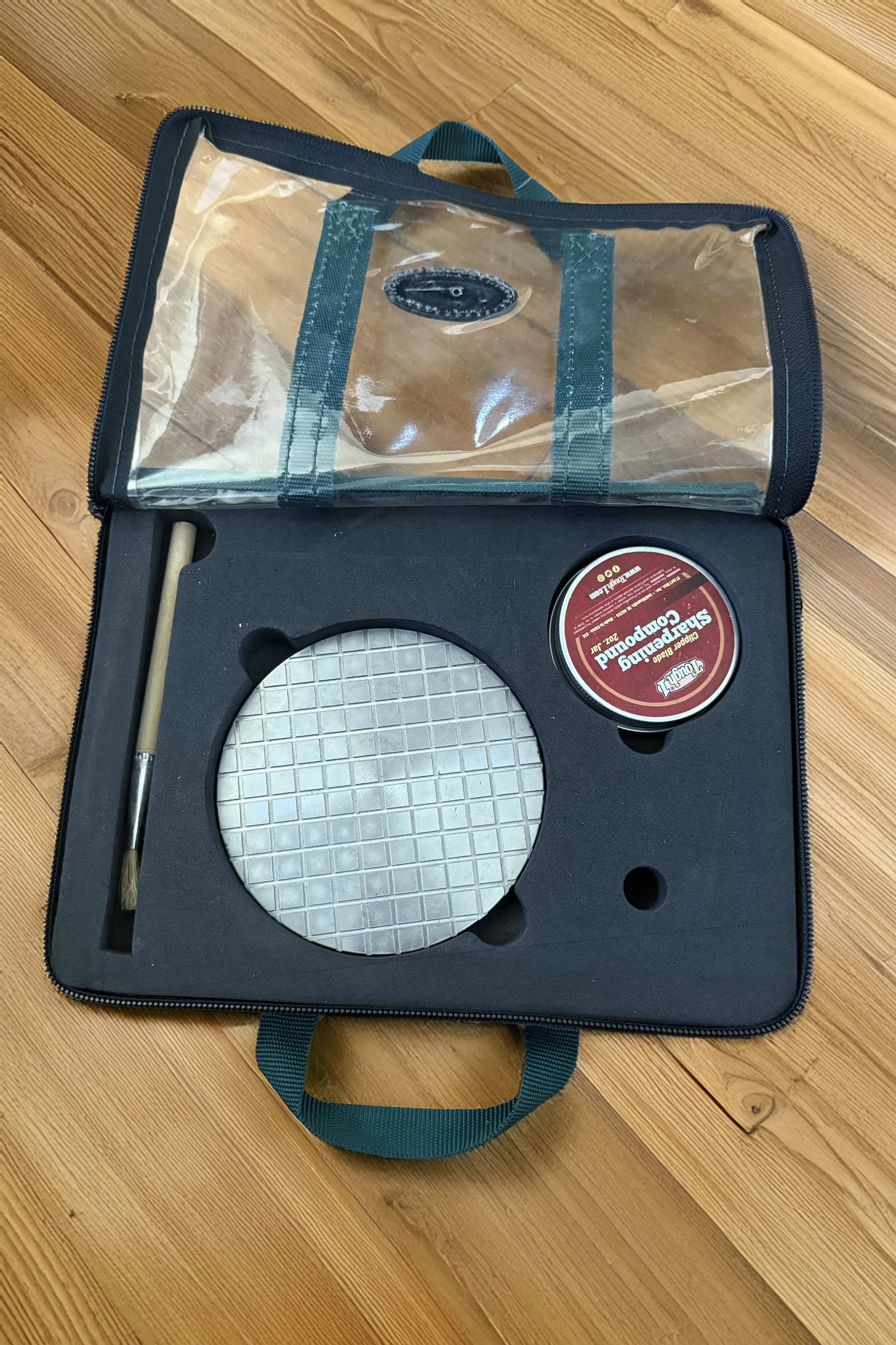 Blade cleaning kit .jpg