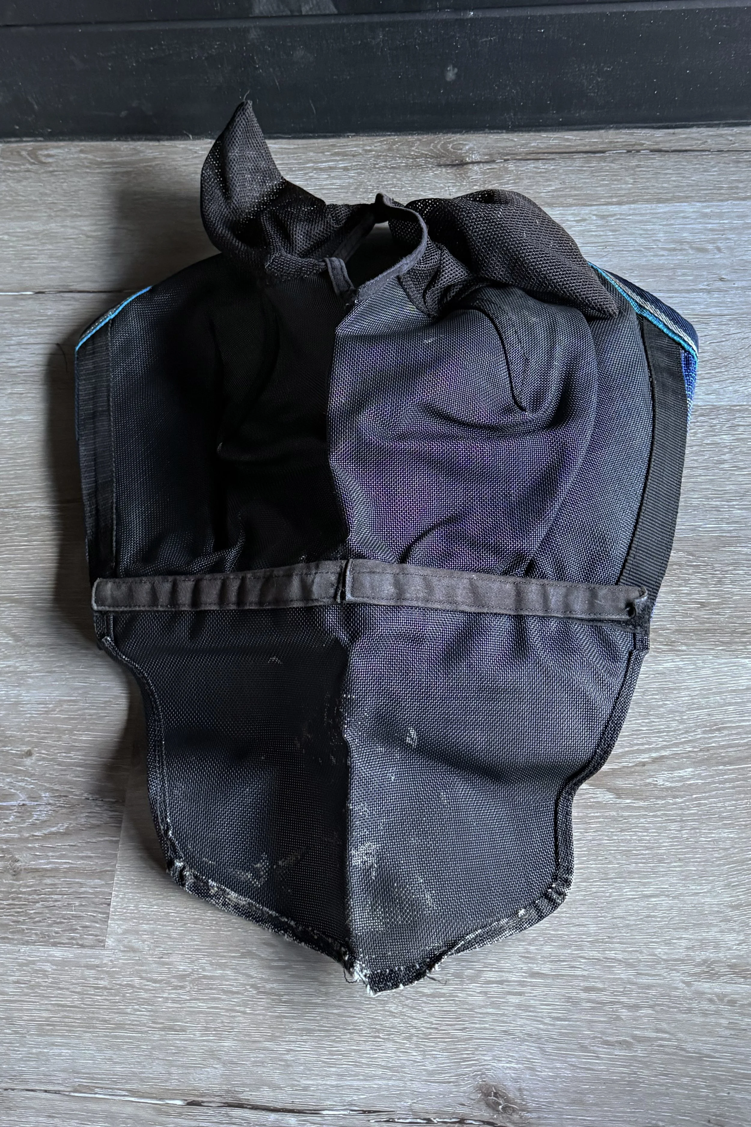 Kensington Fly Mask W/Removable Nose & Mesh Ears In Black/Plaid - Large