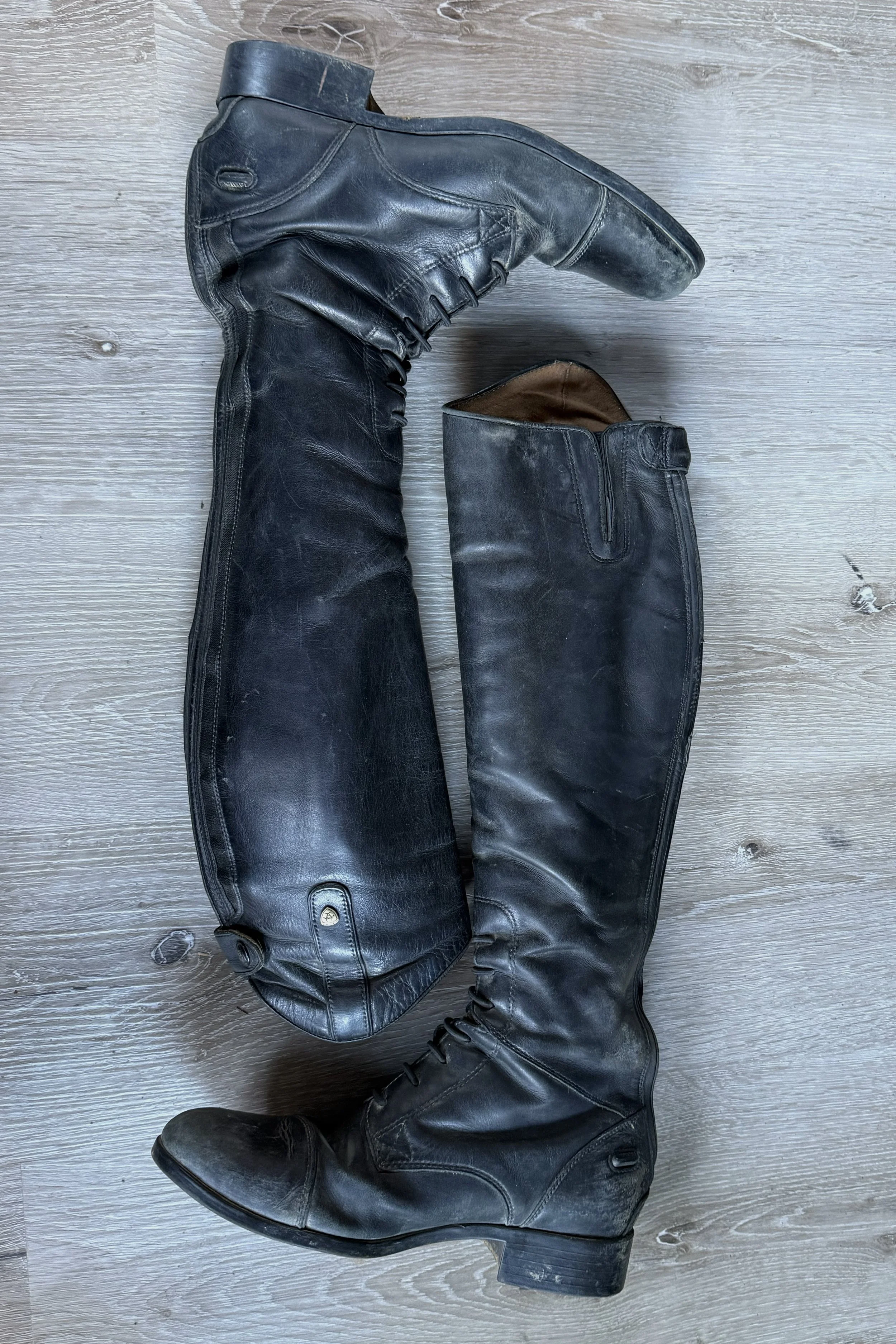 Ariat 2 .jpg