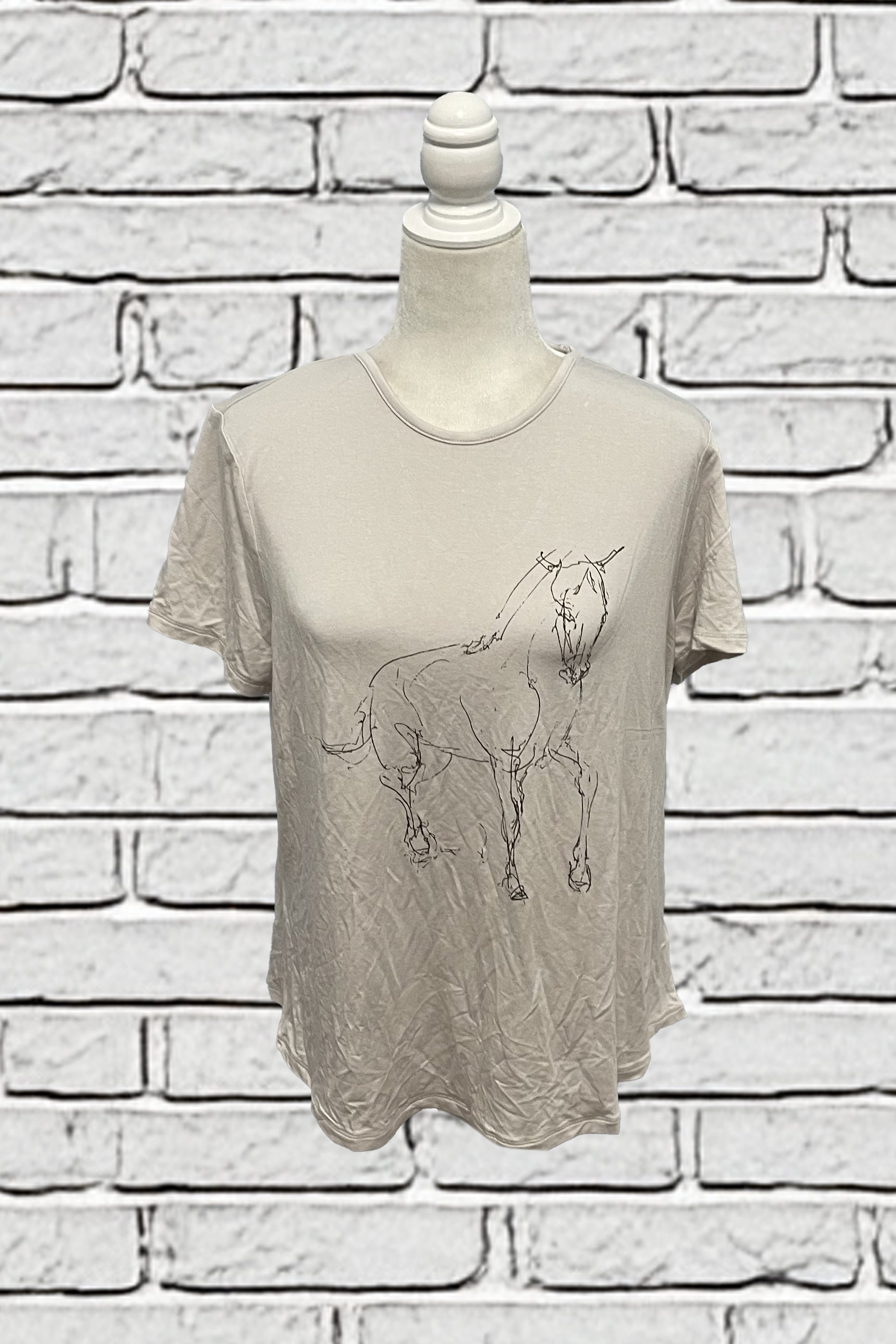 horse shirt 1 .jpg