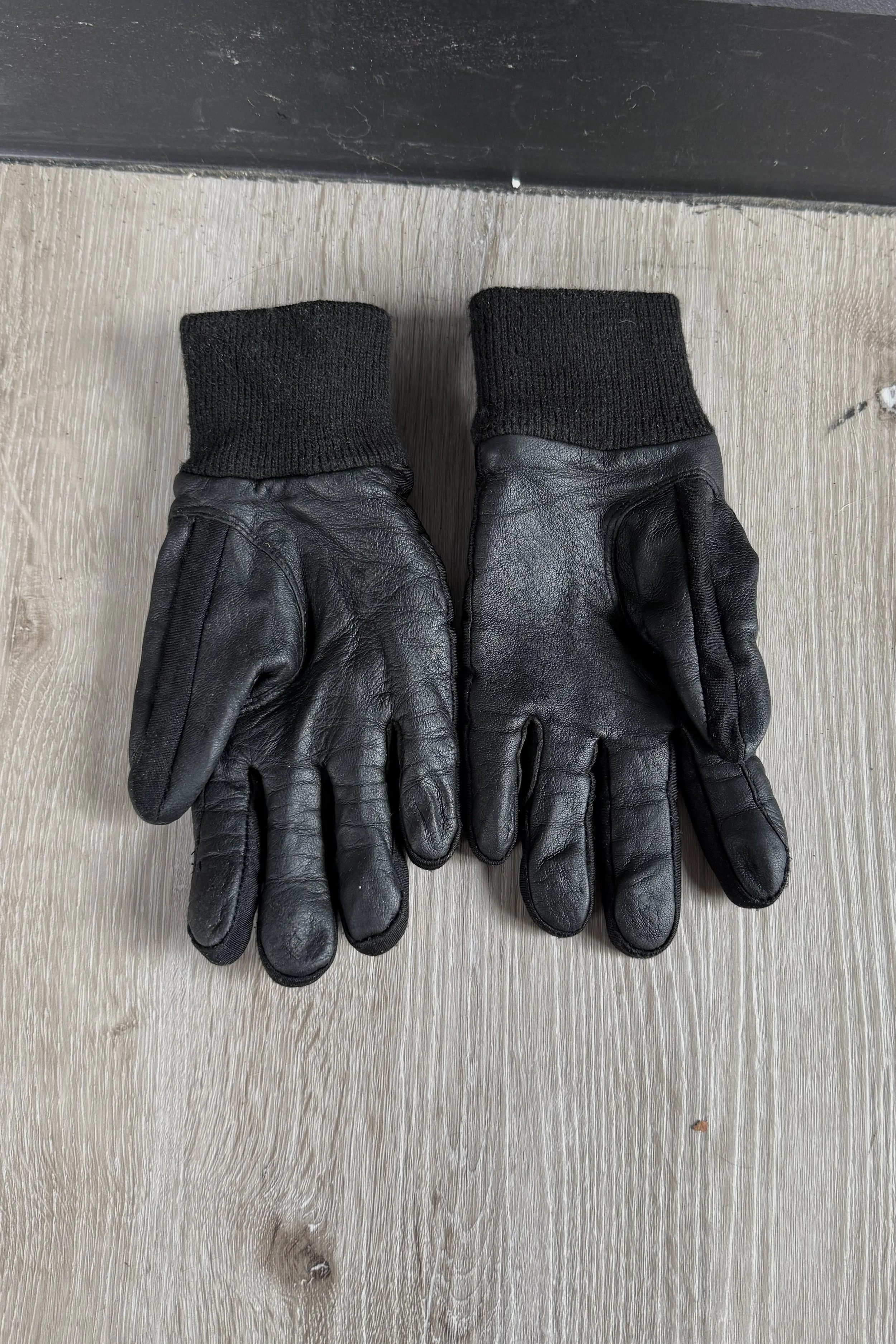 gloves 2.jpg