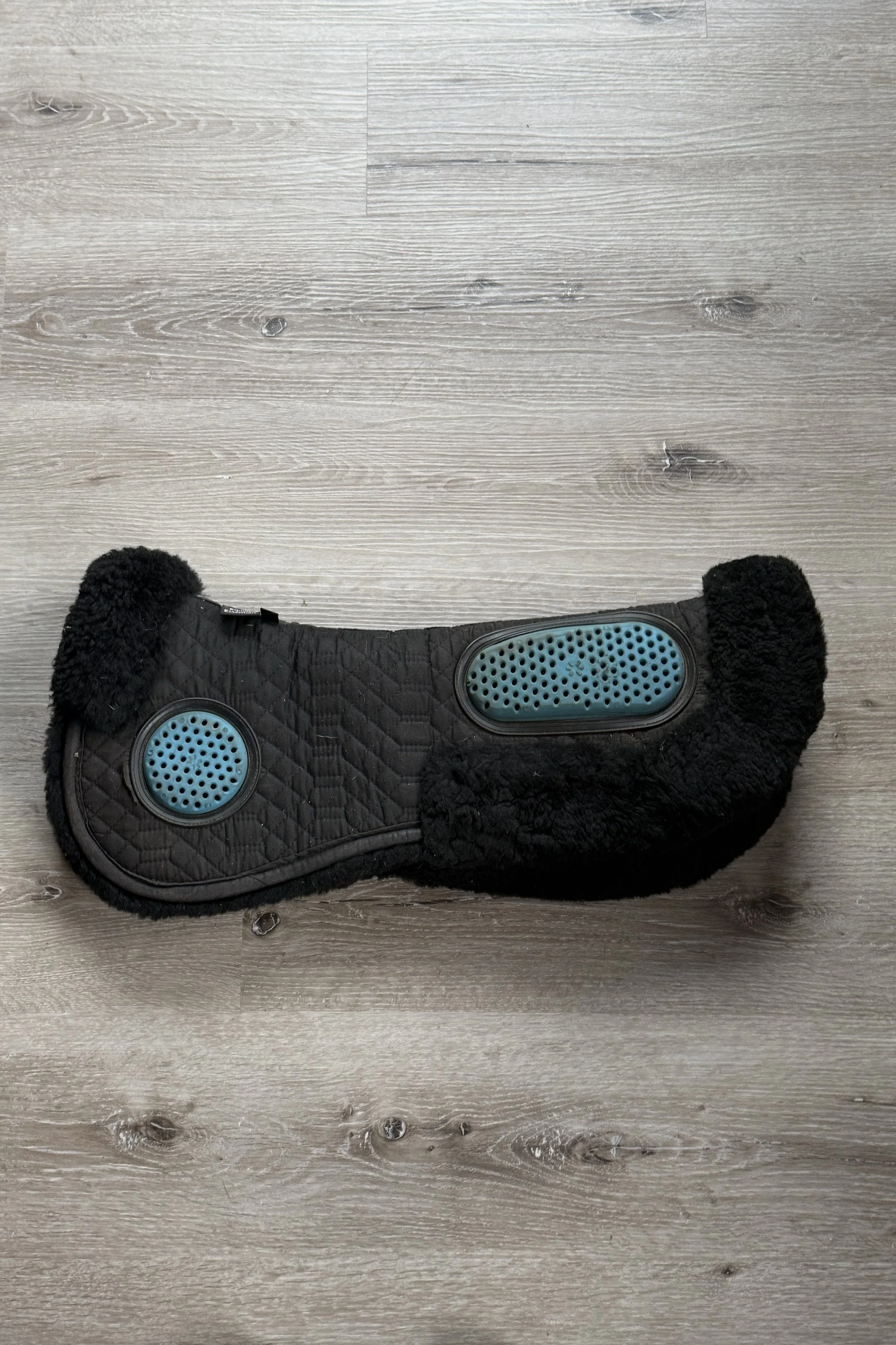 Stephens Genuine Lambskin Half Pad In Black - Large