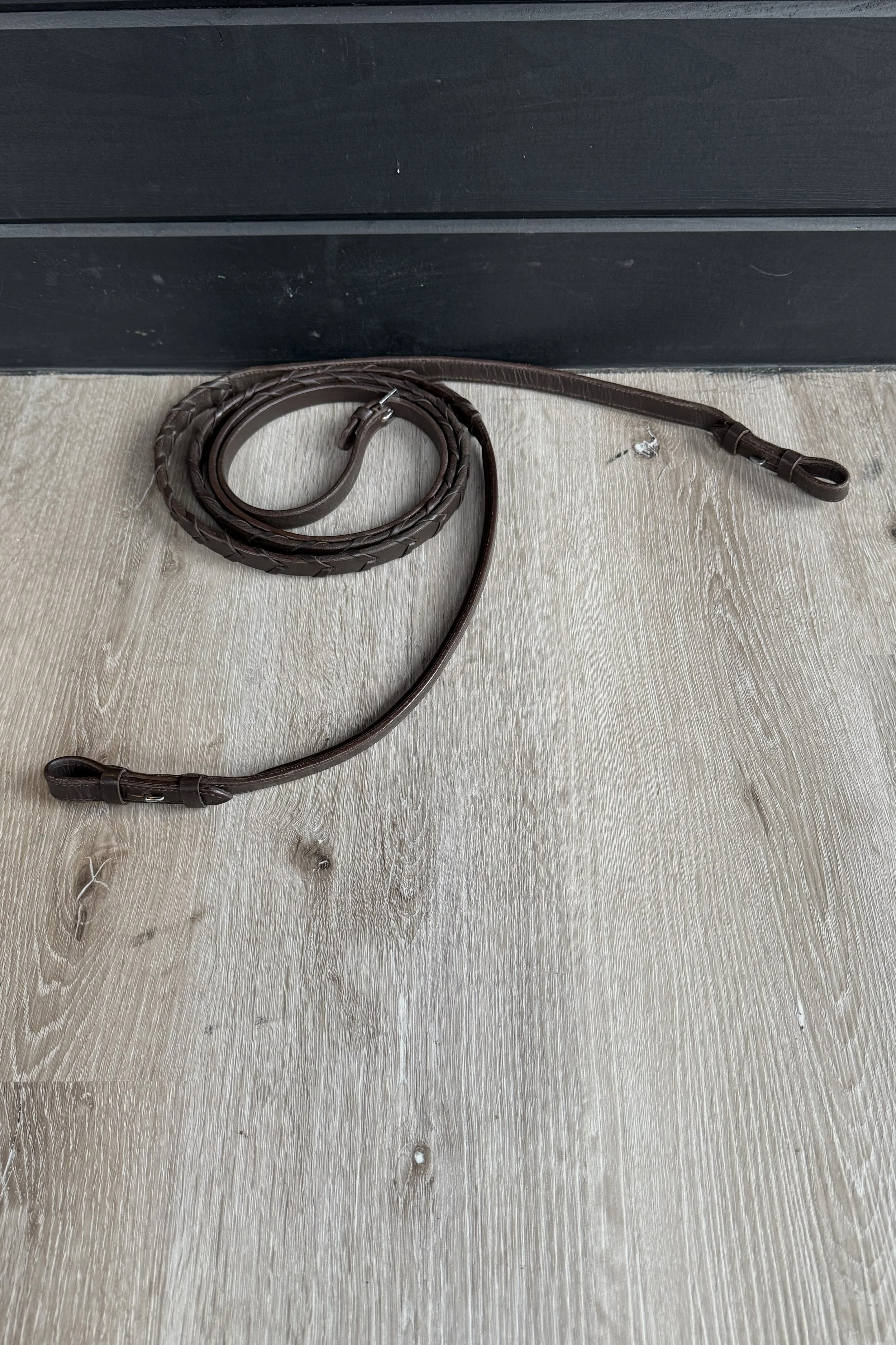 Plain Raised Laced Reins In Dark Brown - Full