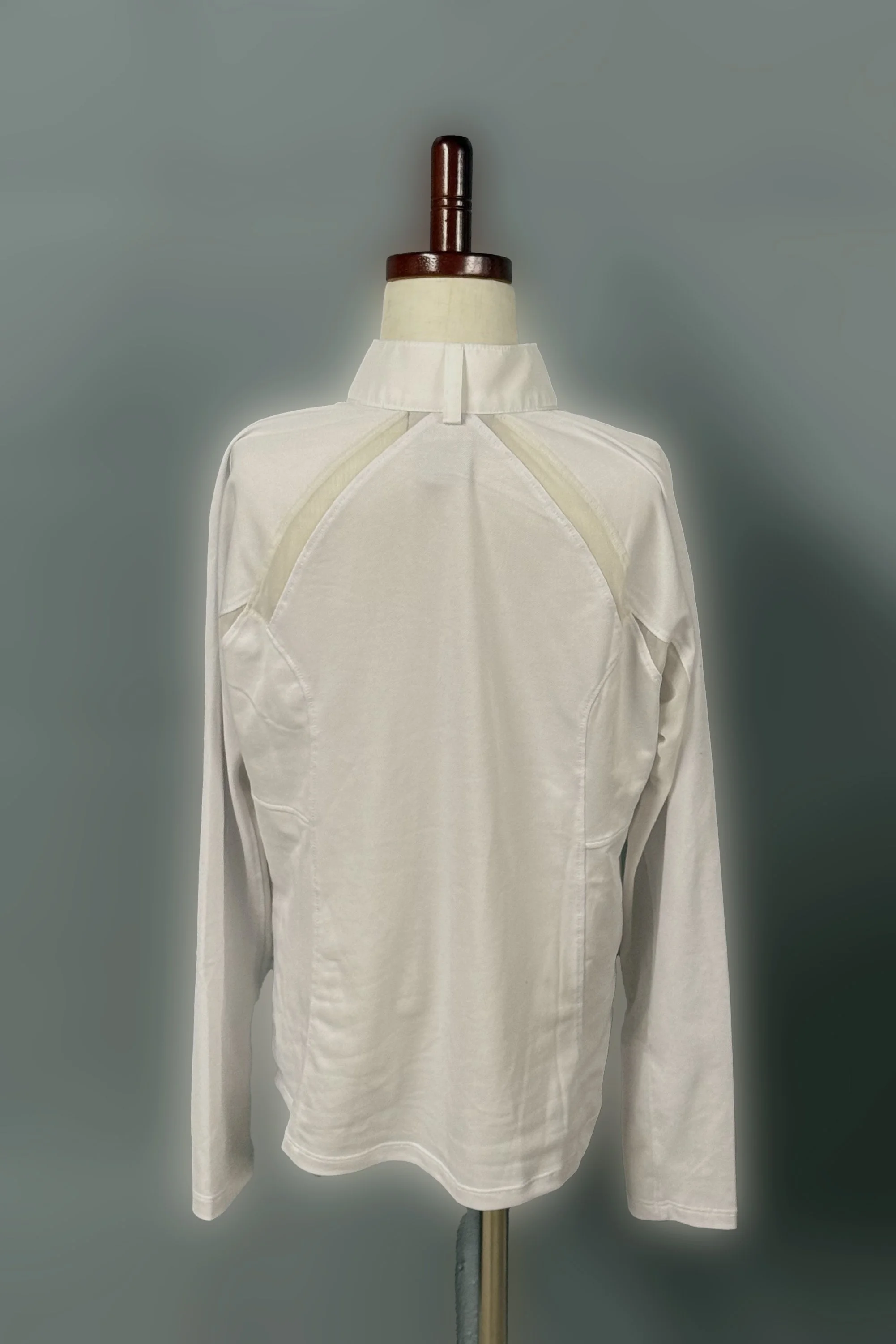 white Arait 1.jpg