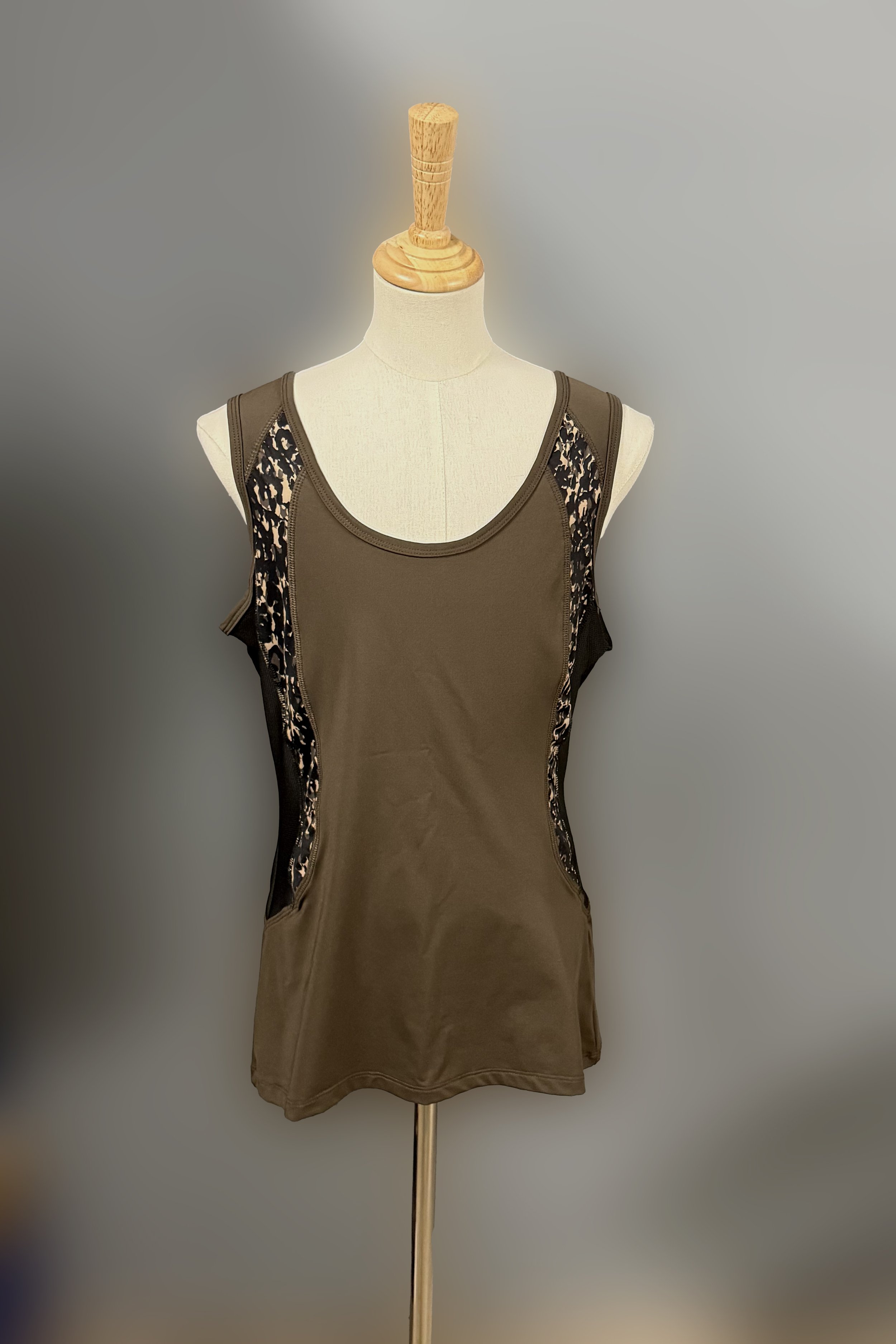 Kerrits Freedom Tech Tank Top In Brown - Small