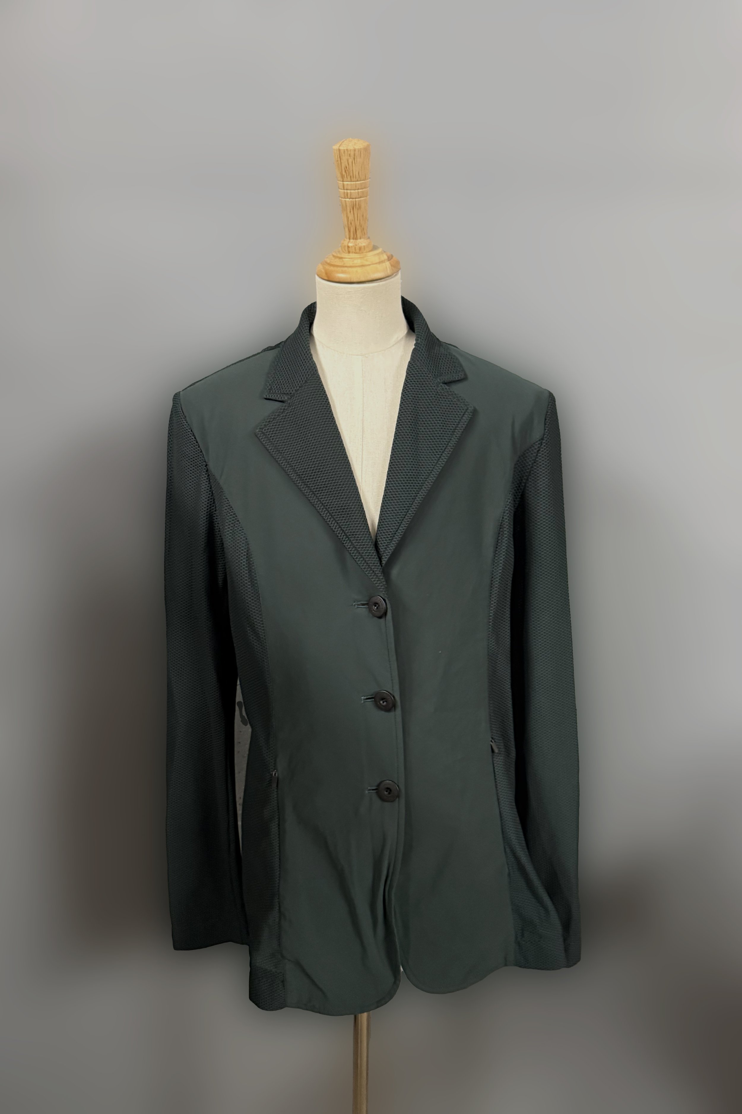 RJ Classics Harmony Grey Label Mesh Show Coat in Green Gables - 6 Long